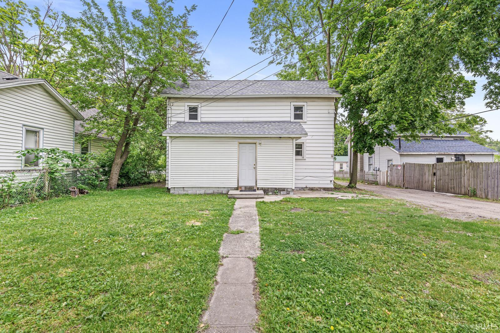 Photo 34 of 719 W Franklin Street