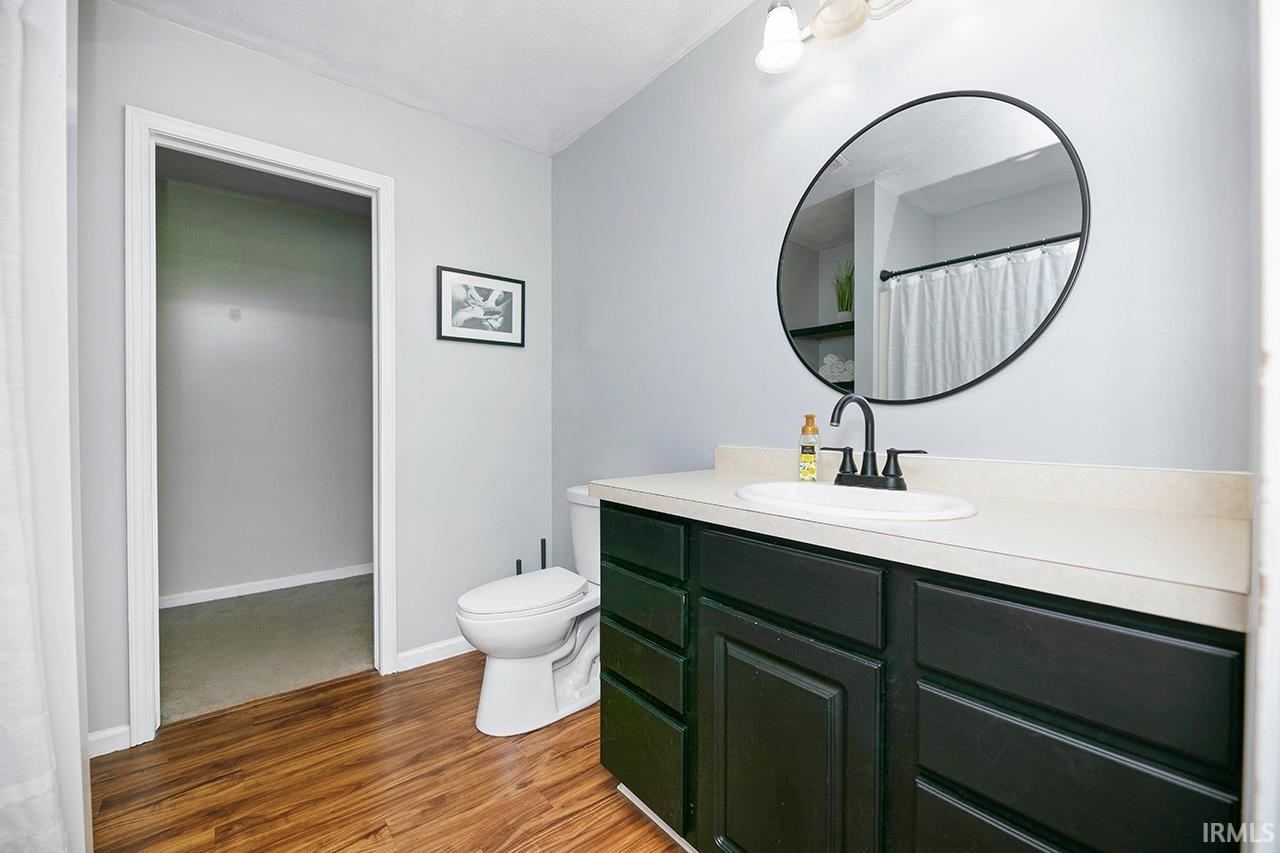 Photo 3 of 2908 E Saybrook Drive