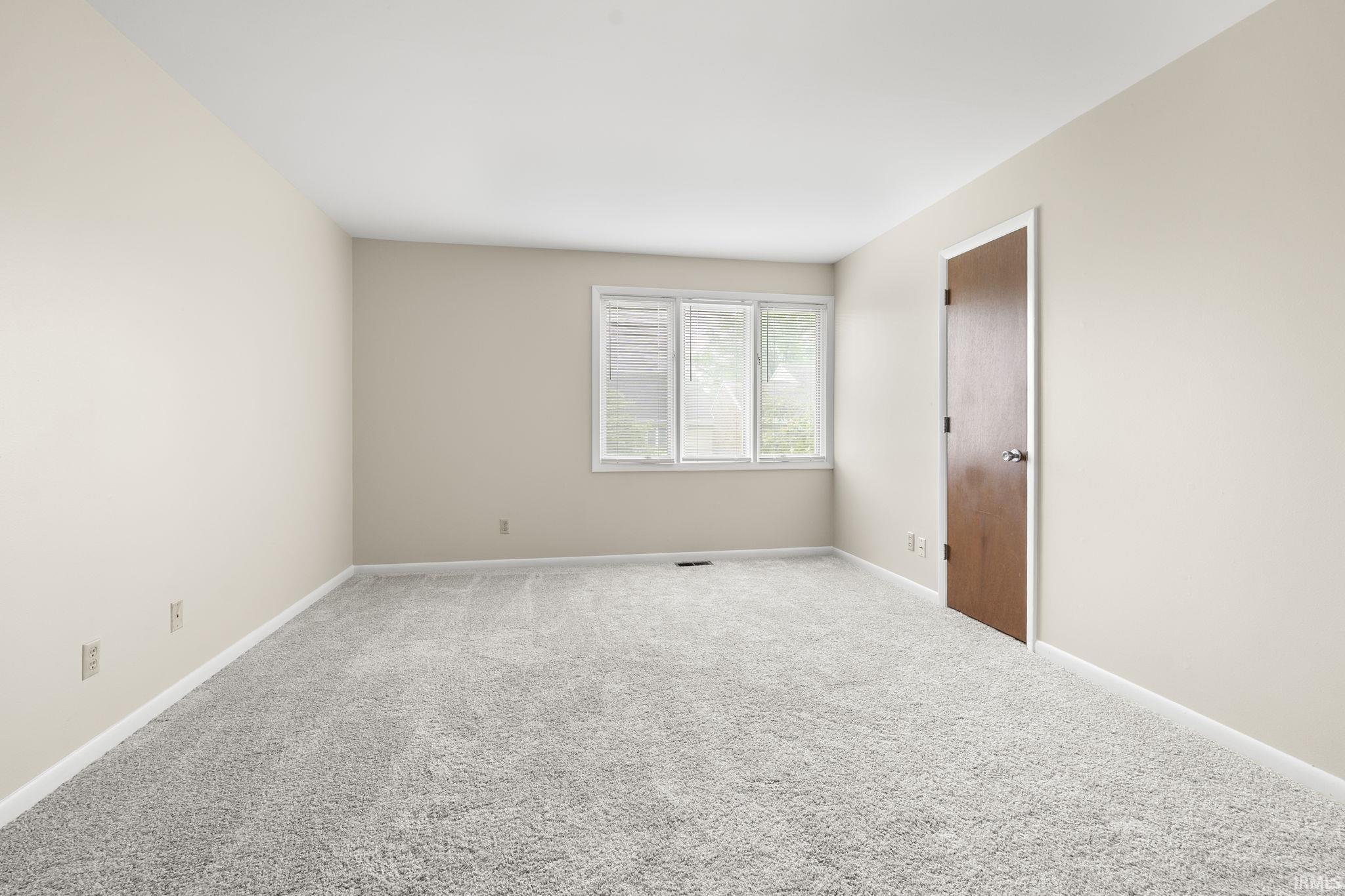 Photo 17 of 5659 South wayne Avenue