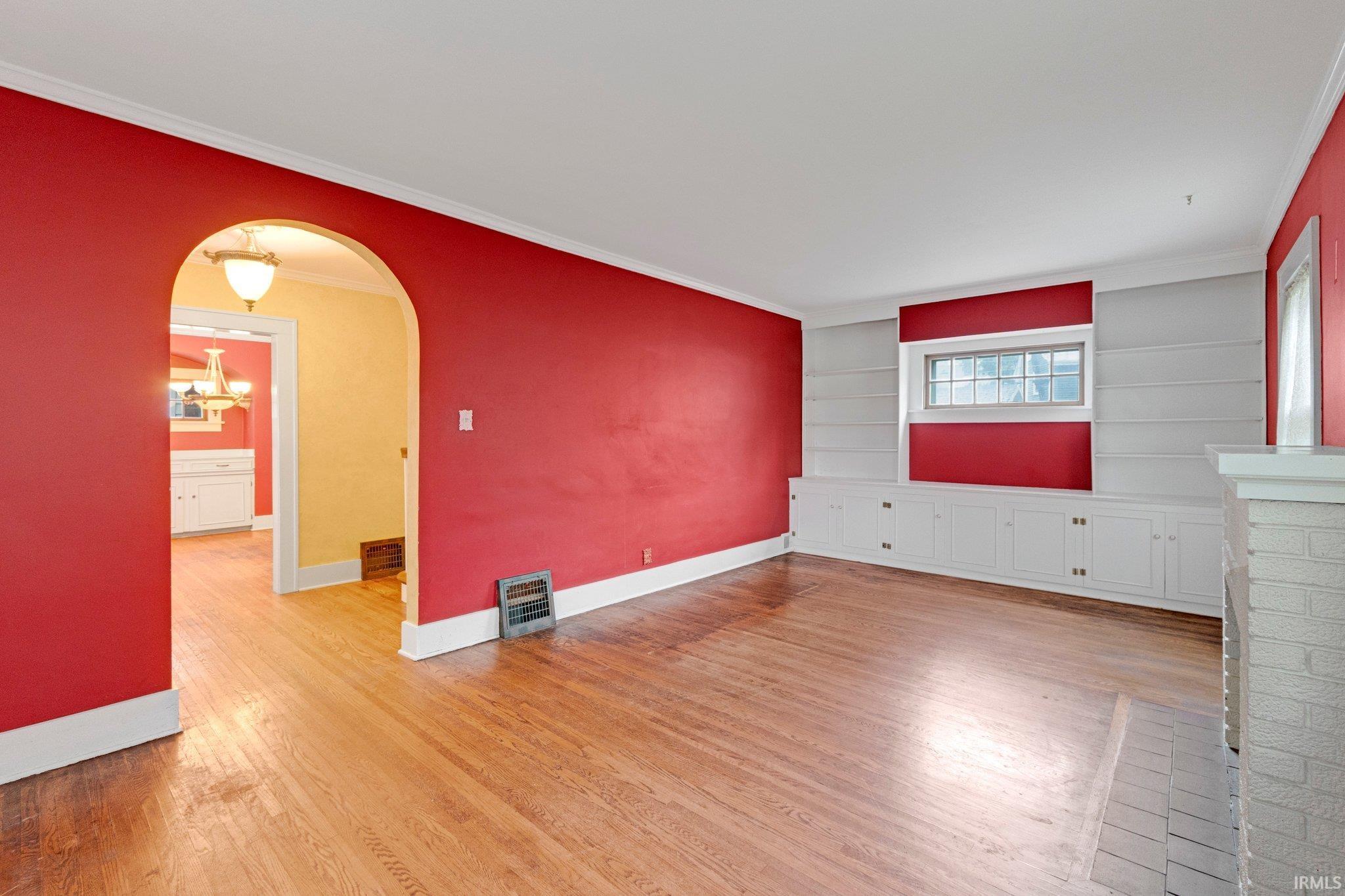Photo 4 of 1027 Pasadena Drive