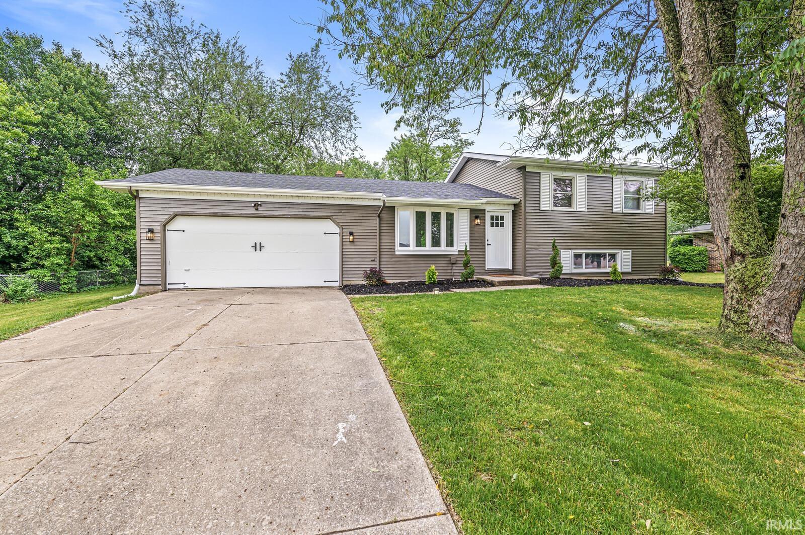 Photo 4 of 57372 Arabian Drive