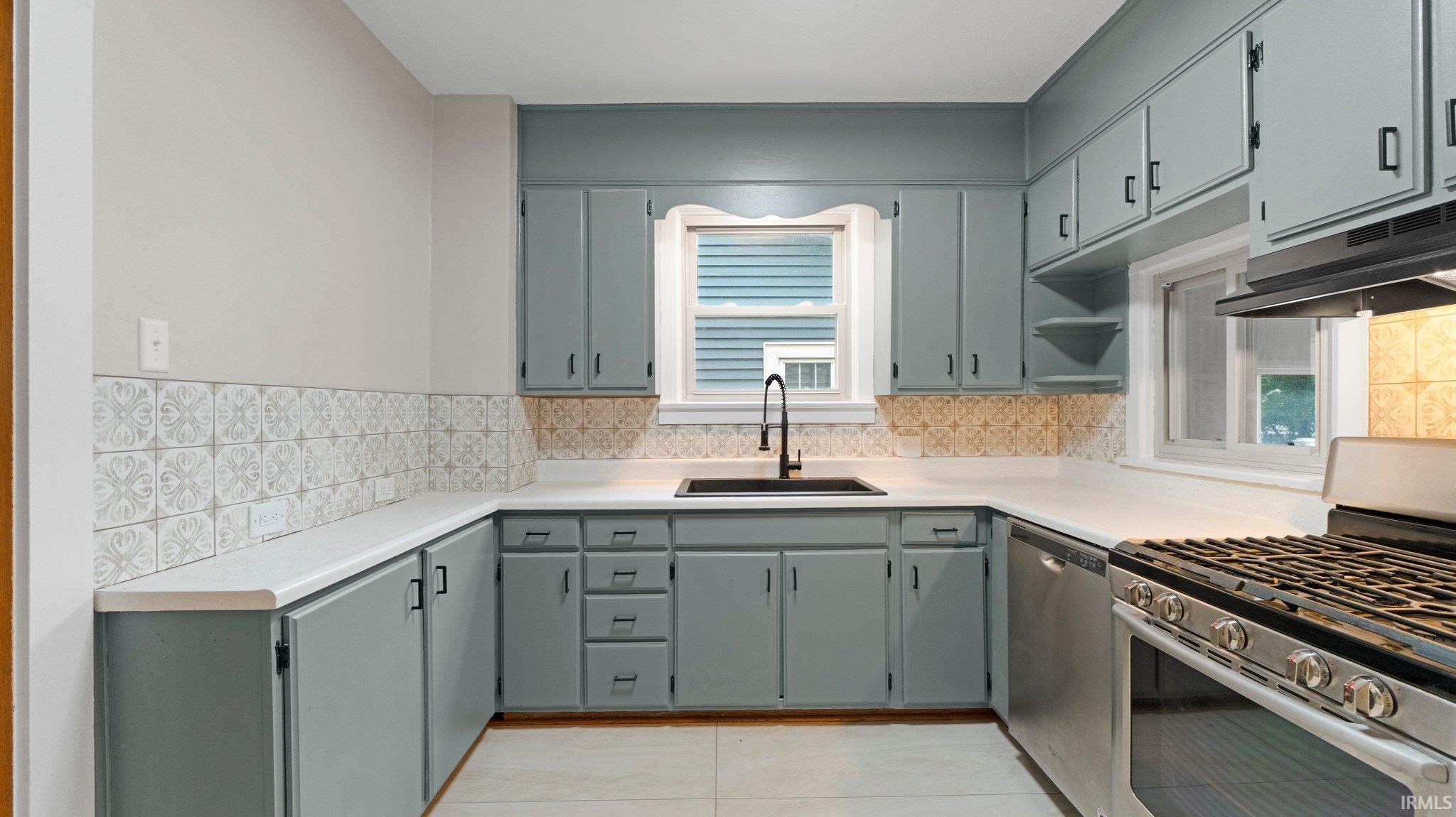 Photo 11 of 4112 Arlington Avenue