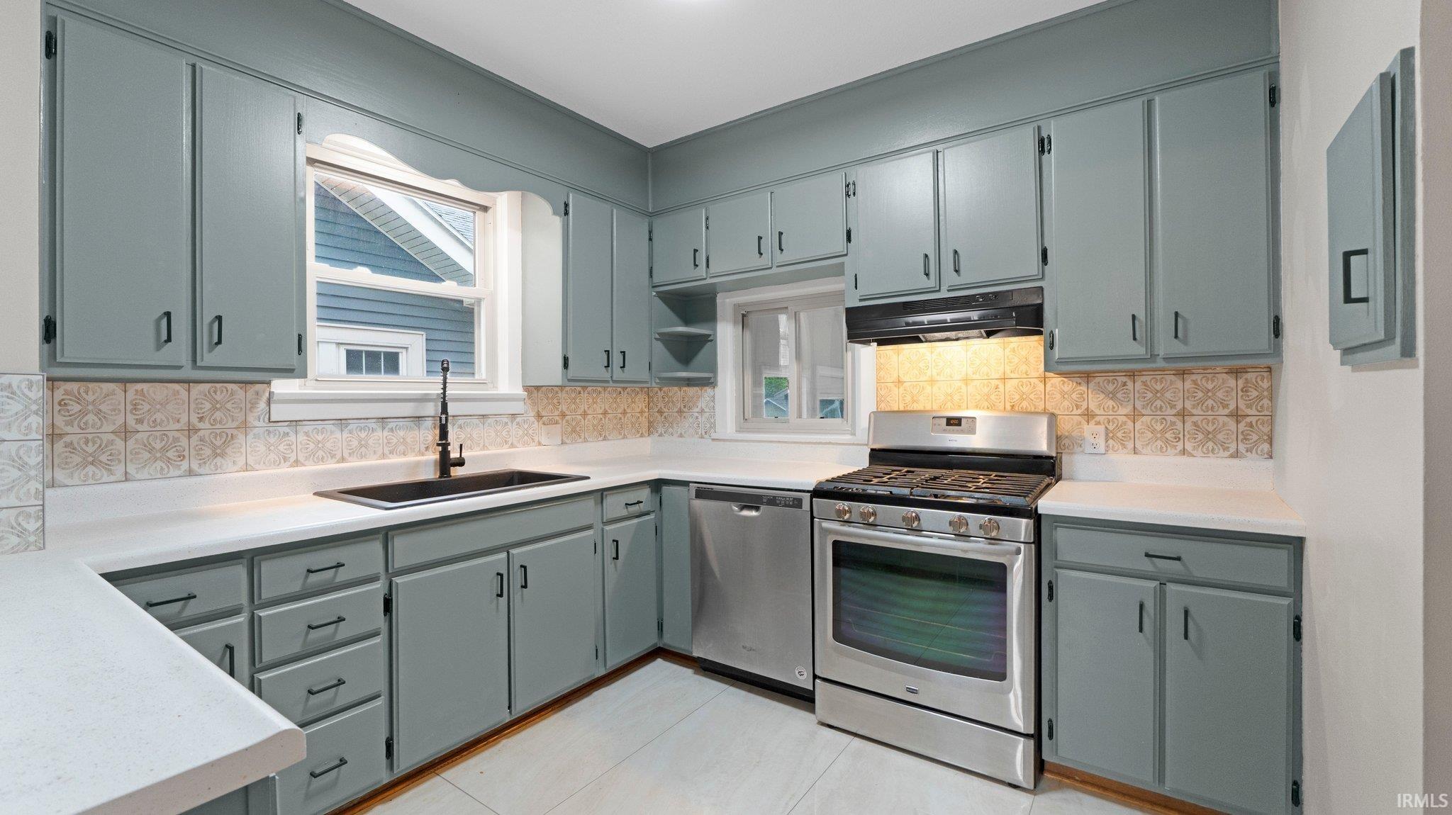 Photo 12 of 4112 Arlington Avenue