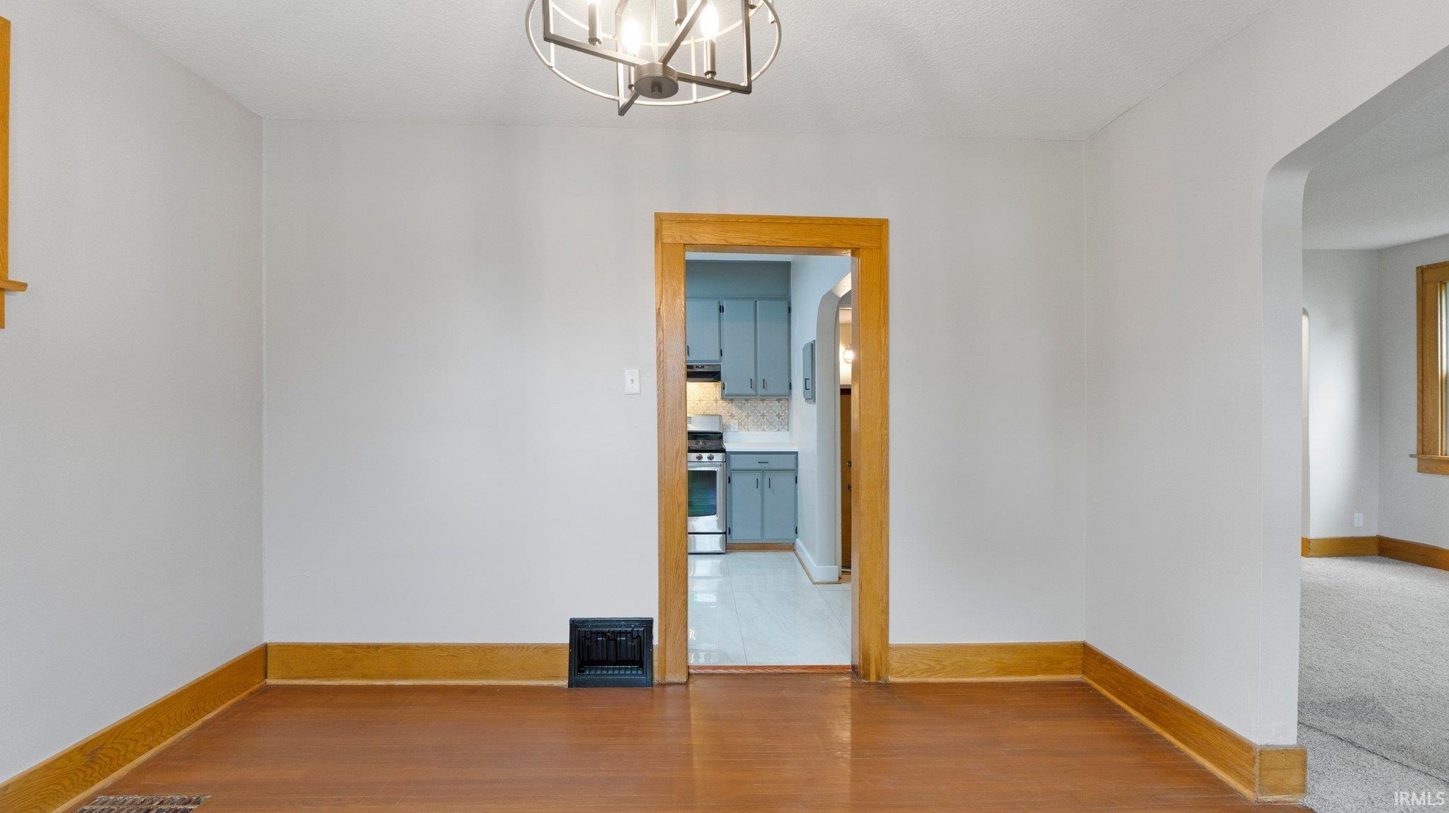 Photo 8 of 4112 Arlington Avenue