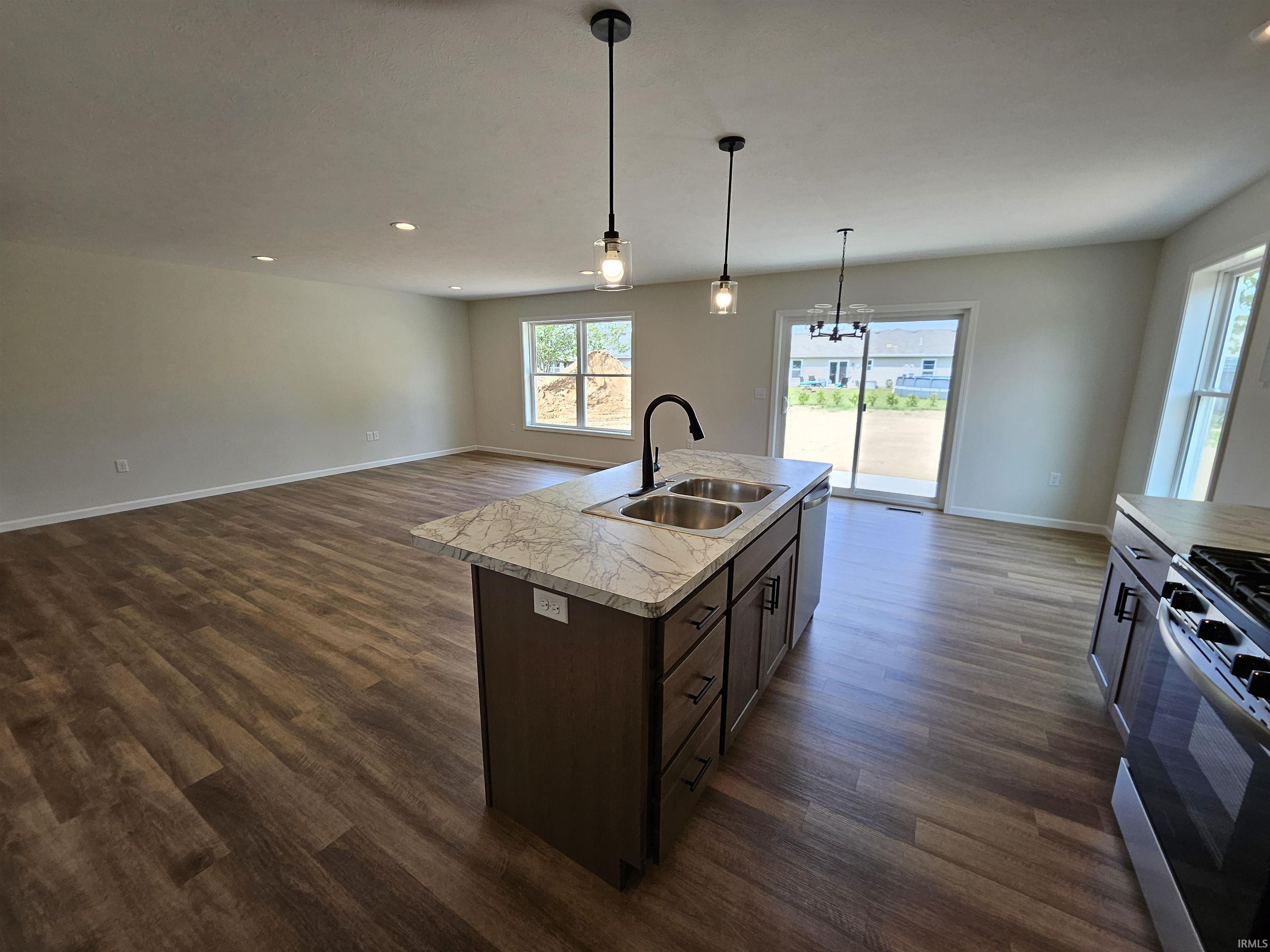 Photo 5 of 545 N Eastfield Circle