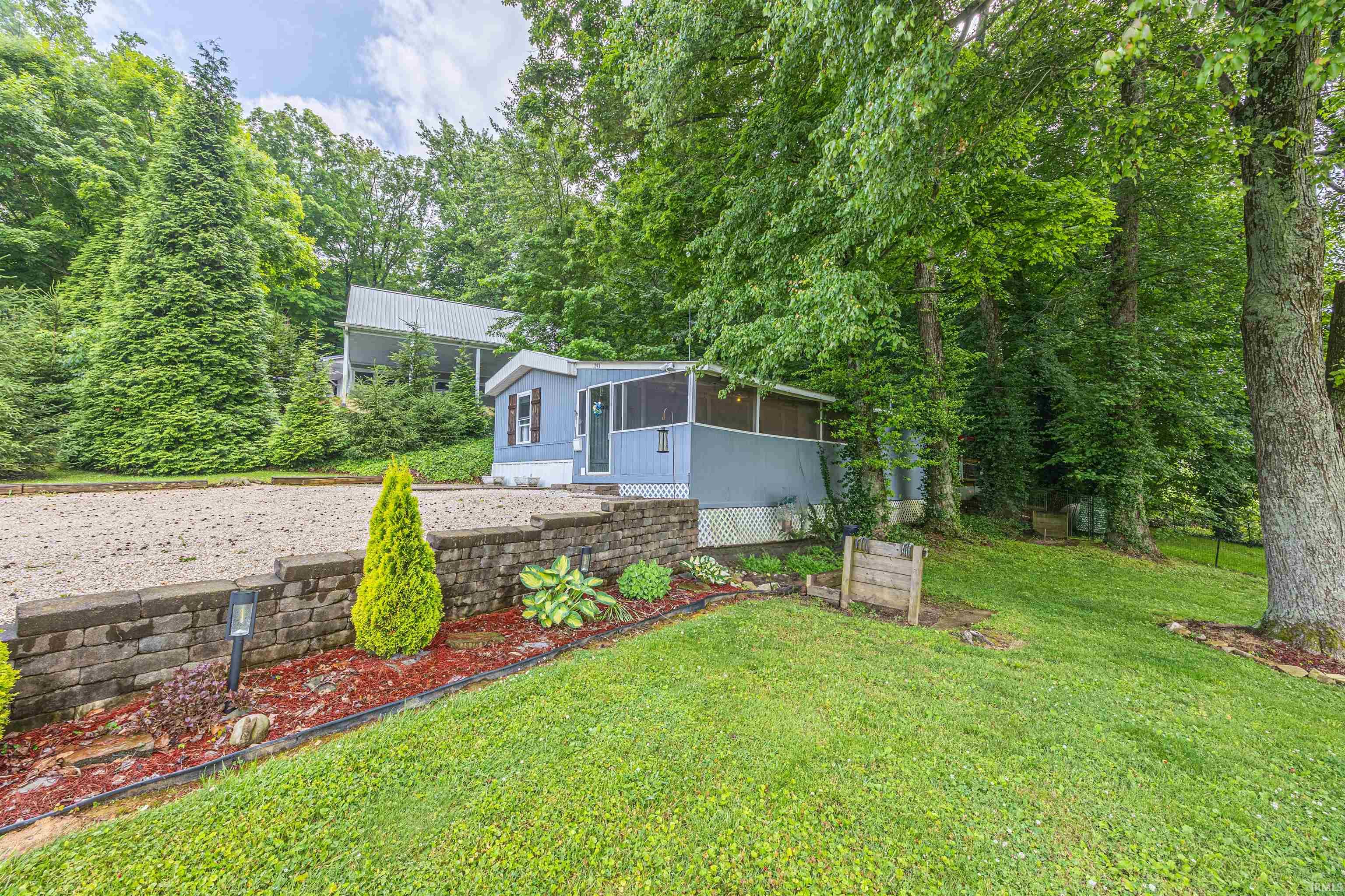 Homes for sale in Jasper, IN | 1393 N Idlewild Lake Rd, Jasper, IN 47546 | MLS# 202521554