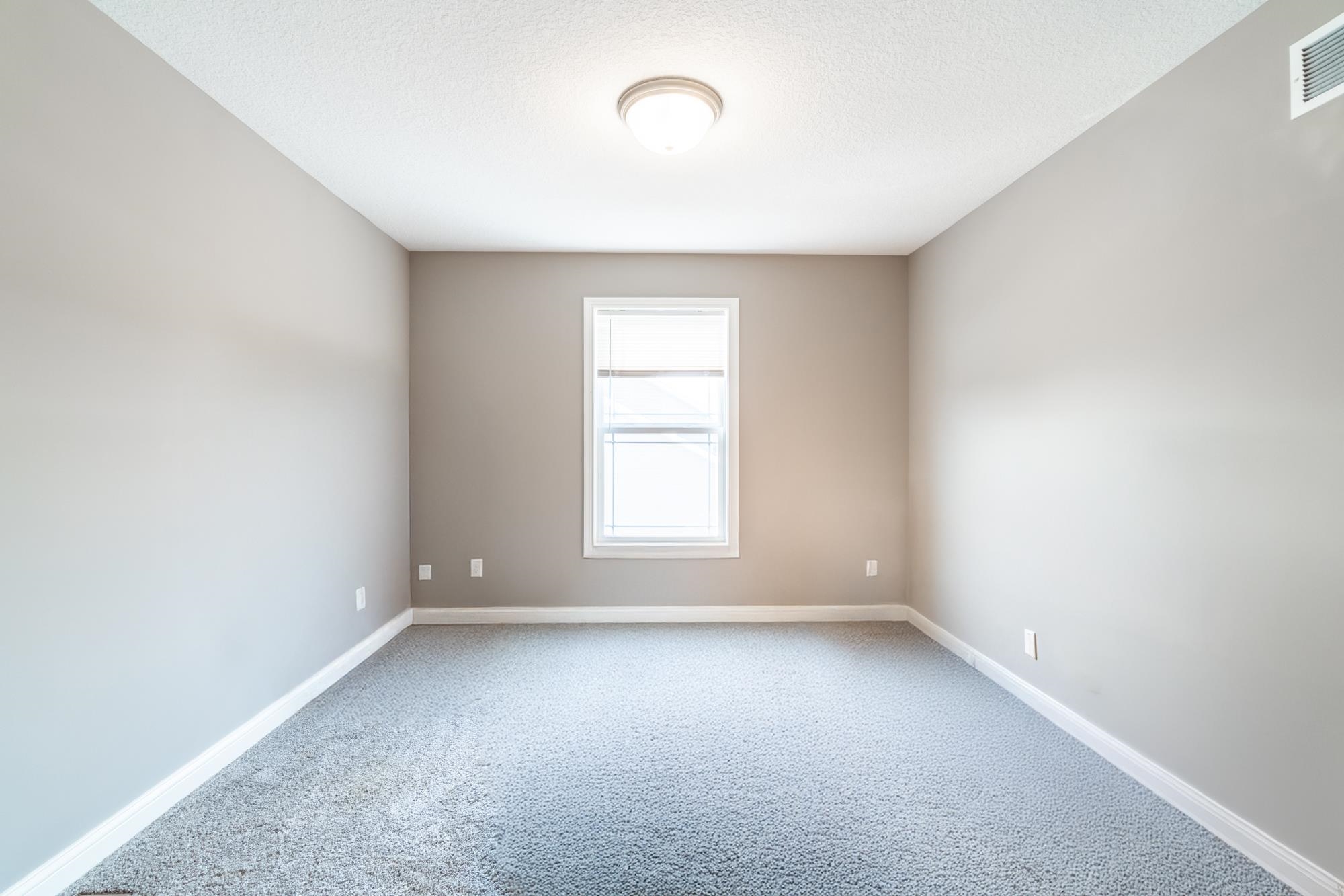3411 Beowulf Run, Auburn, IN 46706