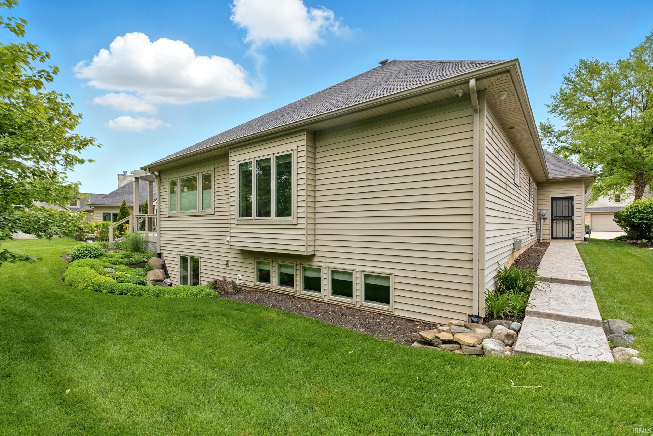 Photo 4 of 15821 Winterberry Court