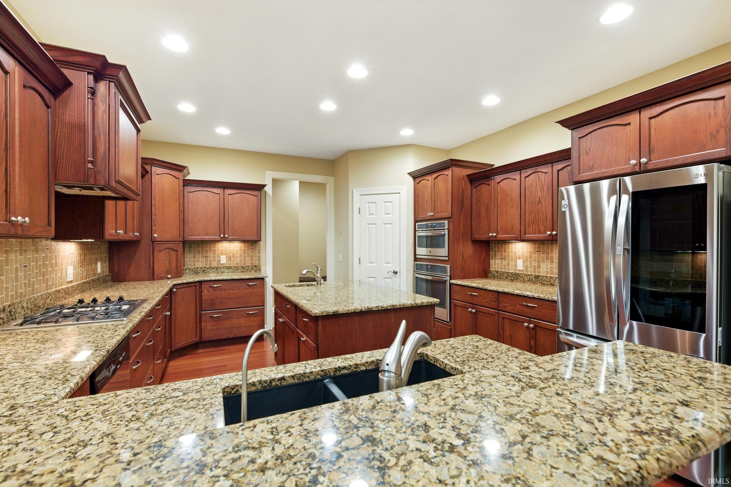 Photo 8 of 15821 Winterberry Court