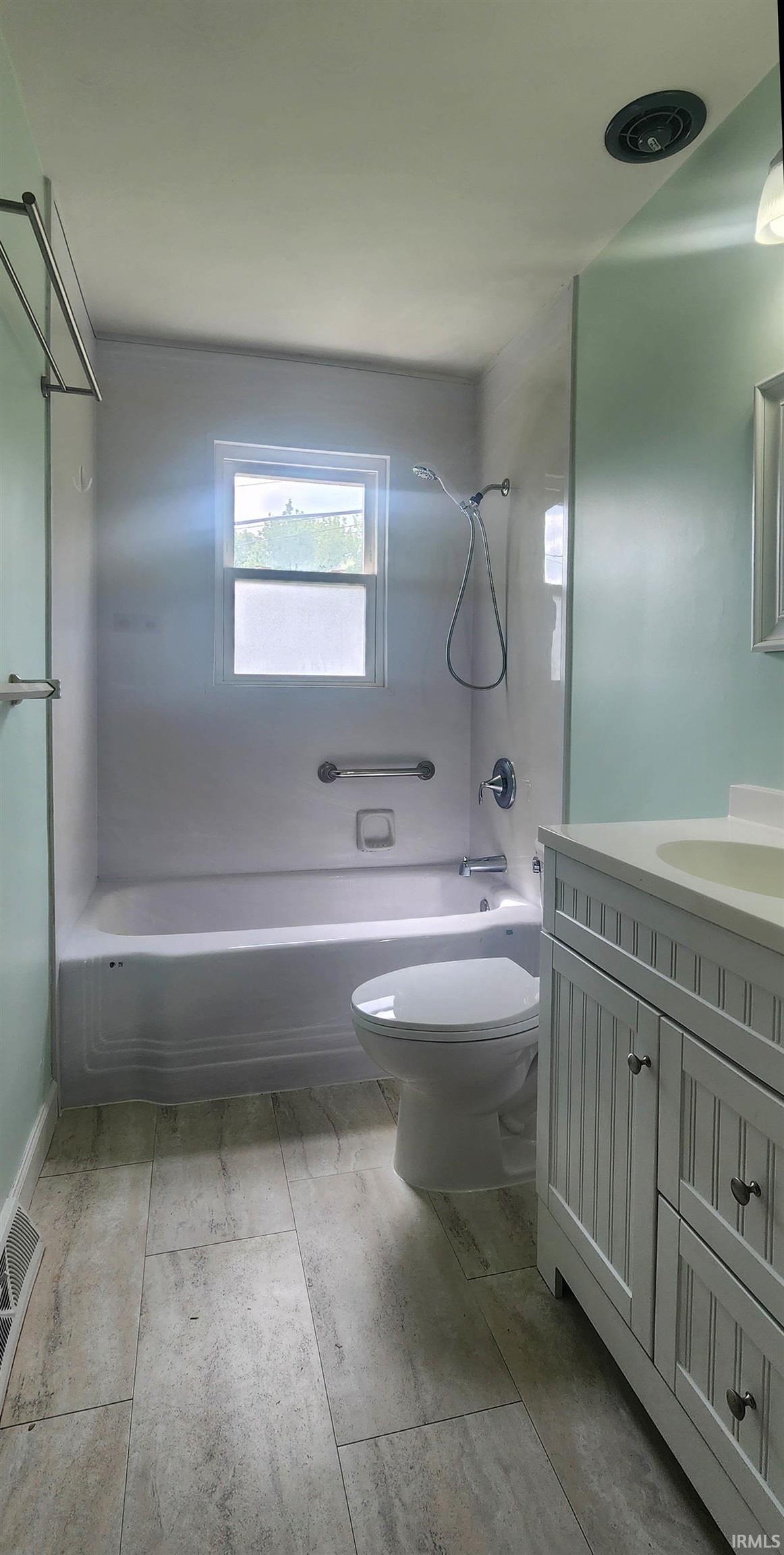 Photo 11 of 2703 Bosworth Drive
