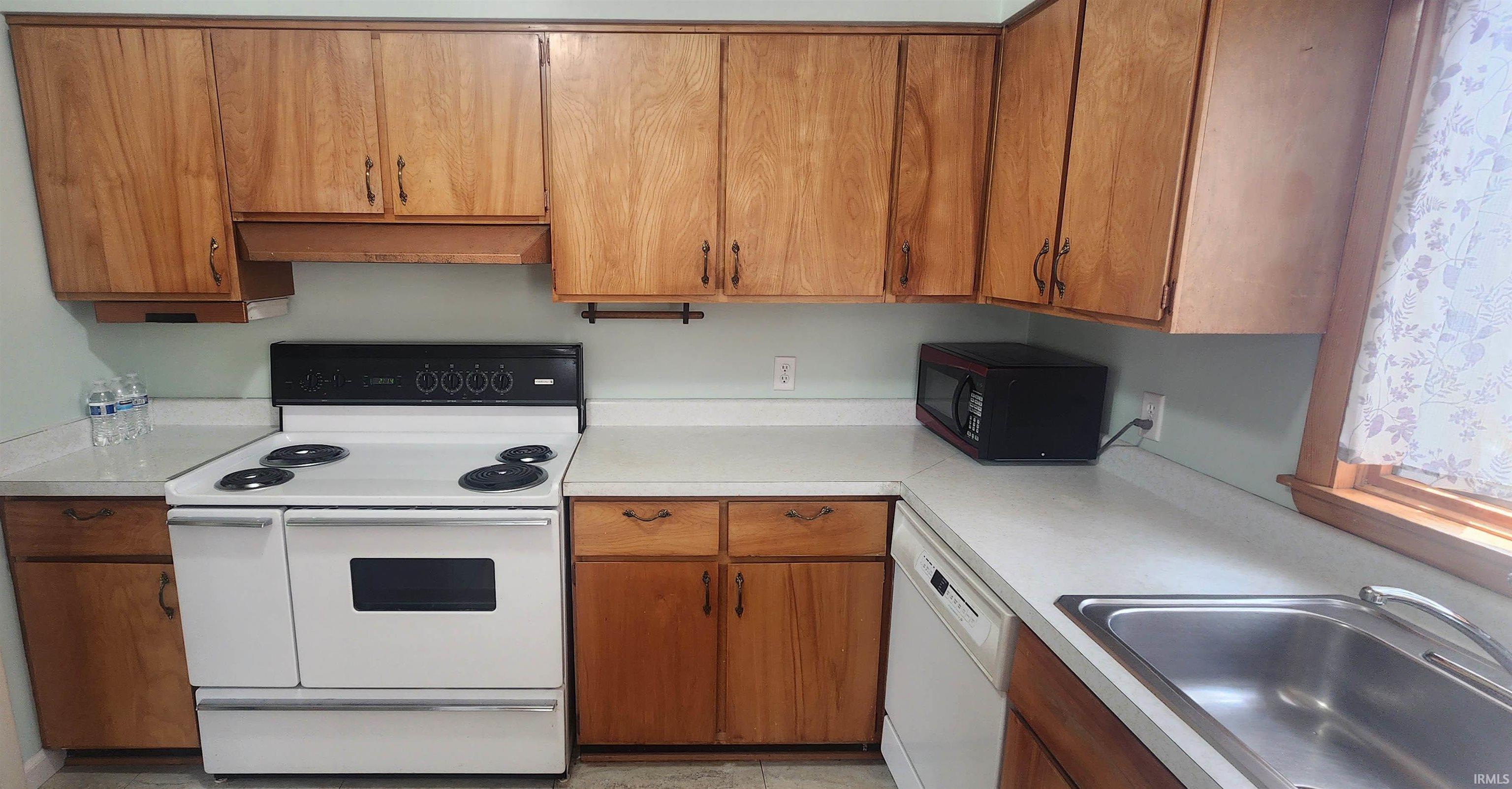 Photo 8 of 2703 Bosworth Drive