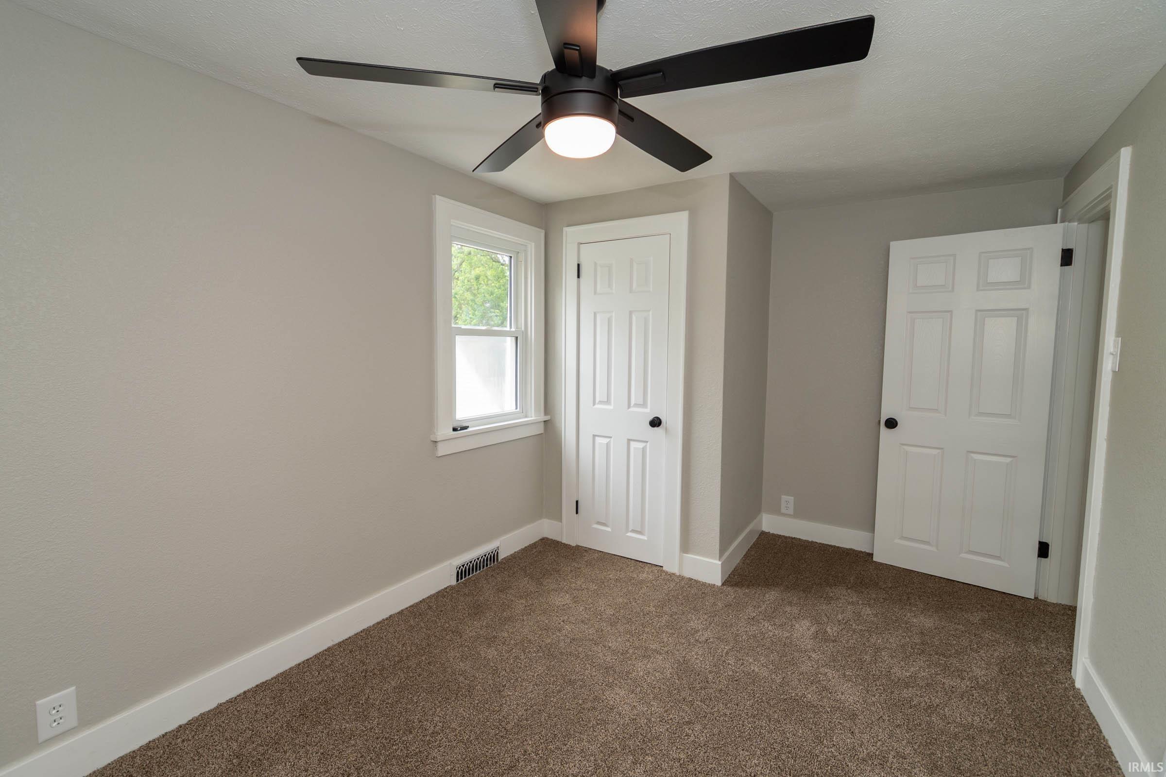Photo 22 of 1431 Kilbourn Street