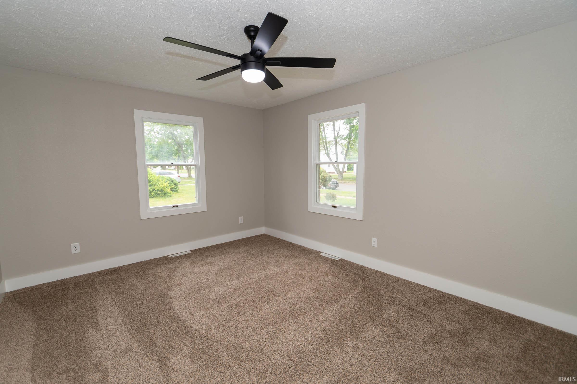 Photo 25 of 1431 Kilbourn Street