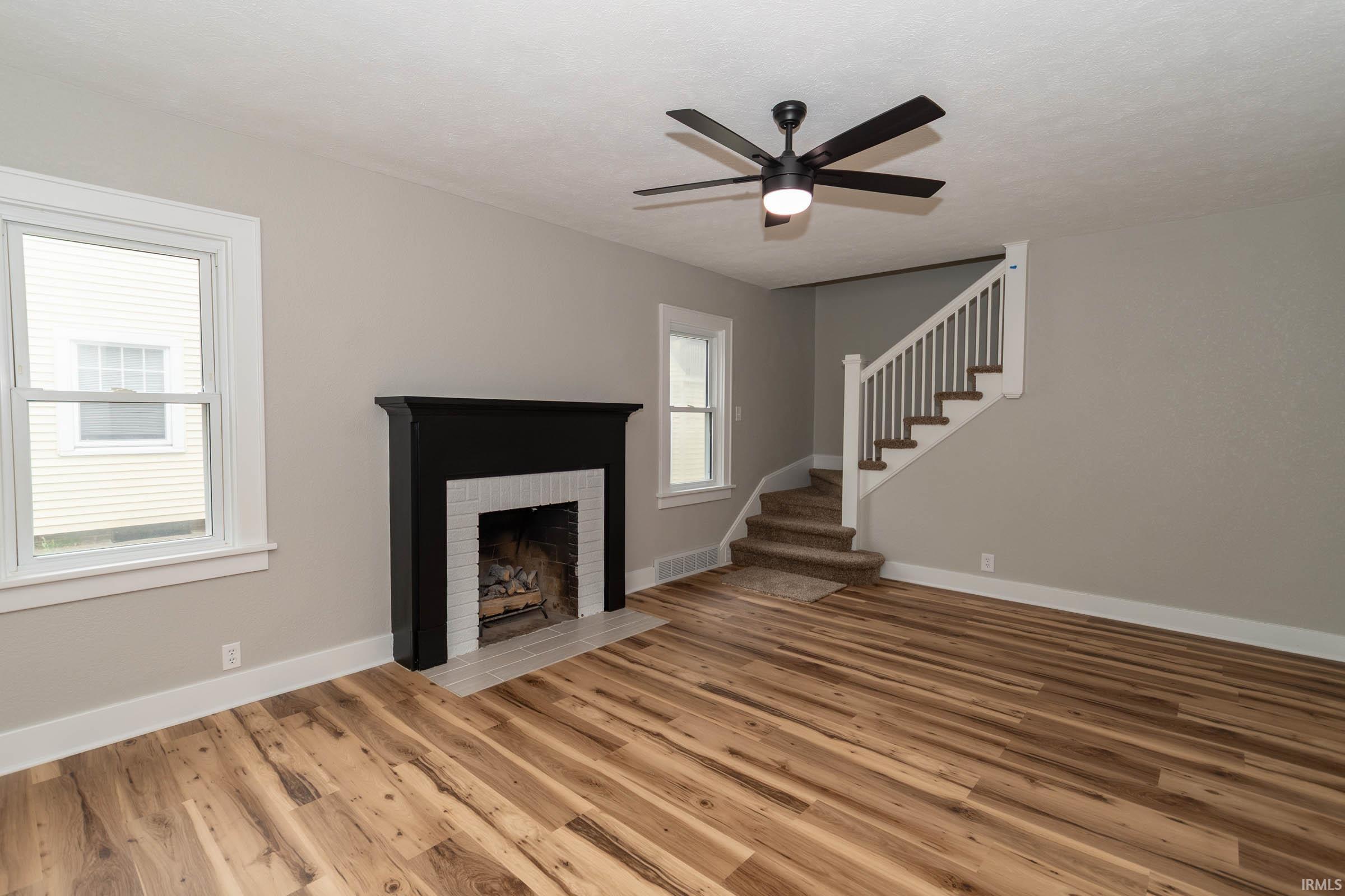 Photo 3 of 1431 Kilbourn Street