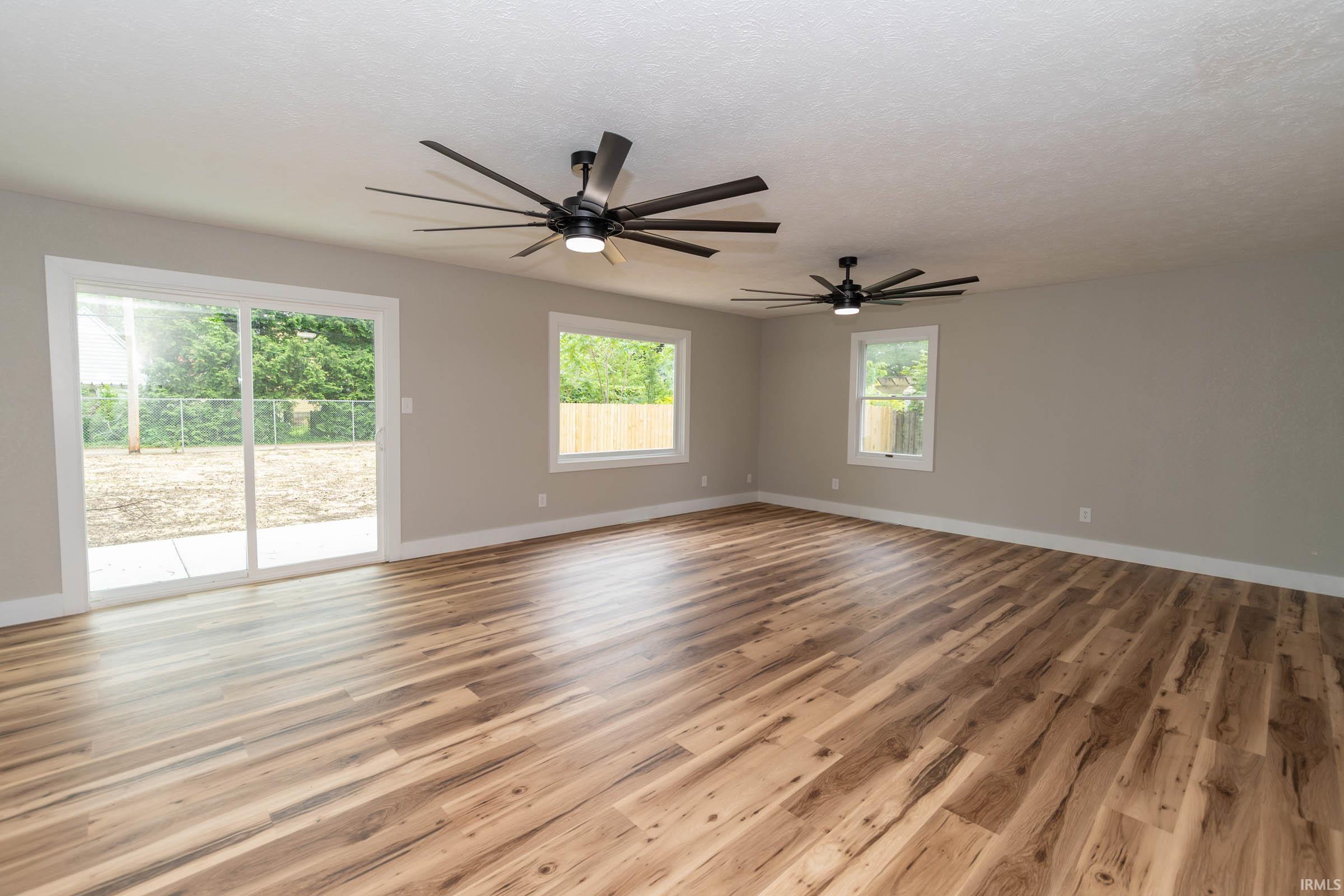 Photo 8 of 1431 Kilbourn Street