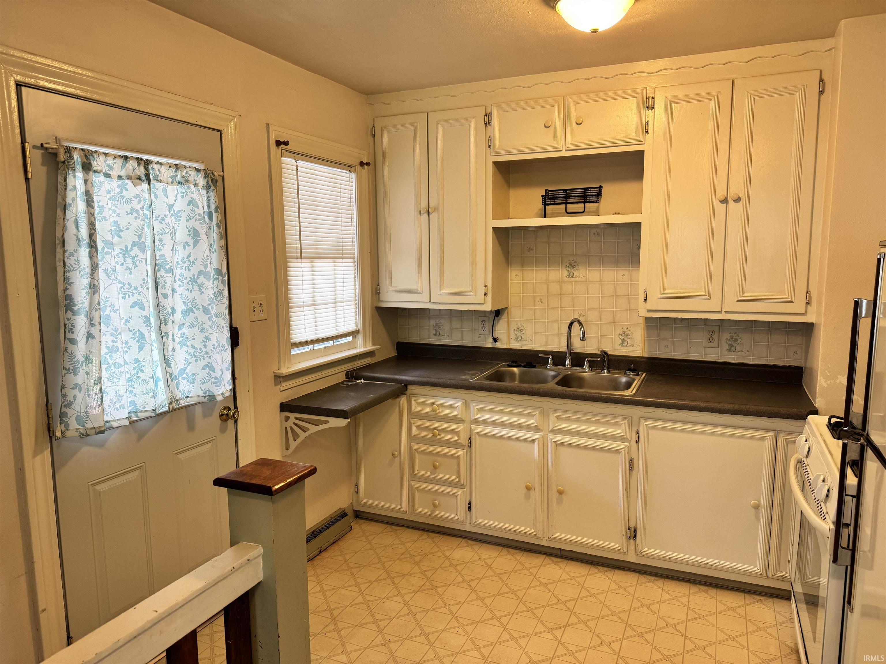 Photo 3 of 539 Goshen Avenue