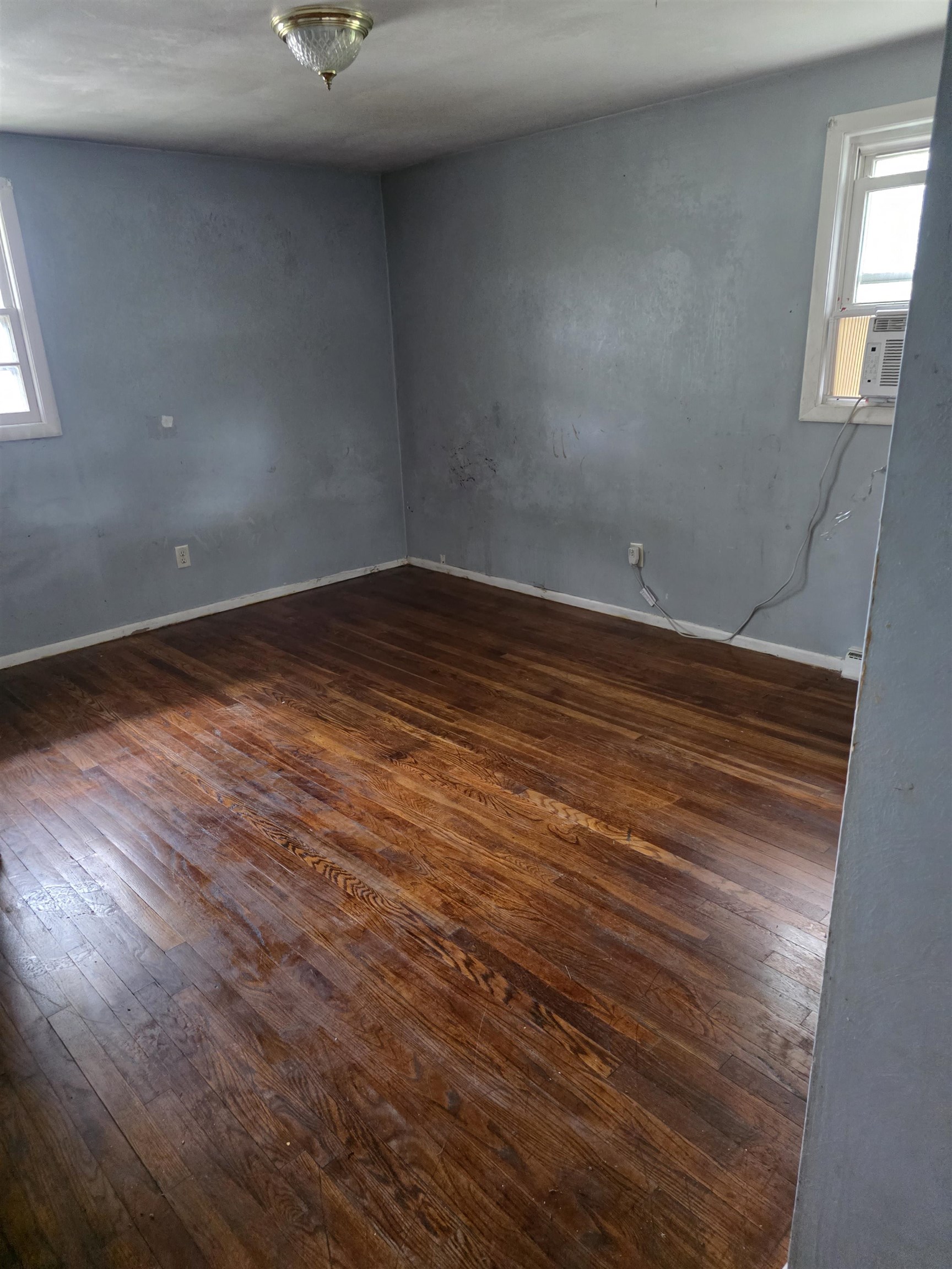Photo 3 of 4910 DEVONSHIRE Drive