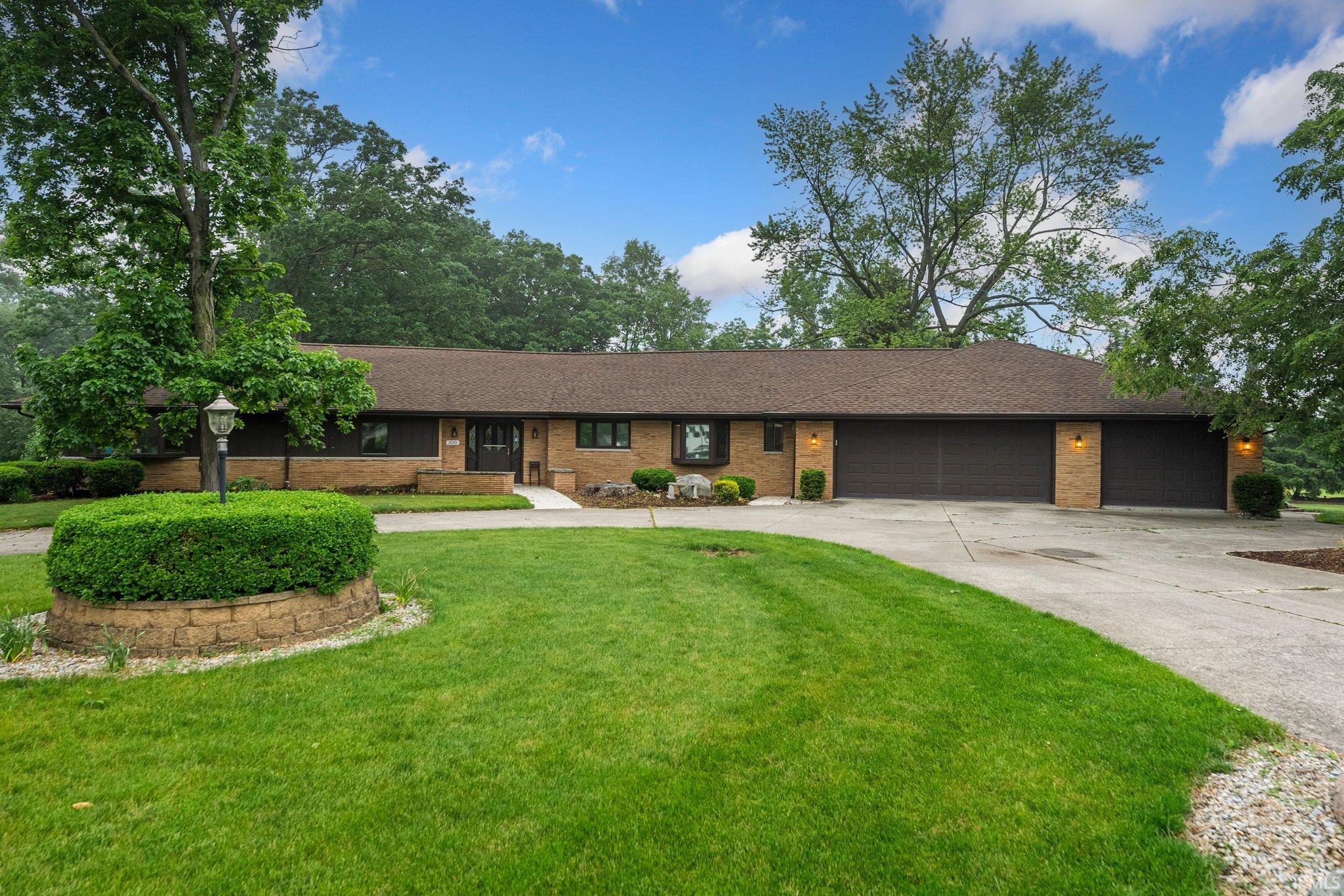 Photo 0 of 320 Northwood Drive