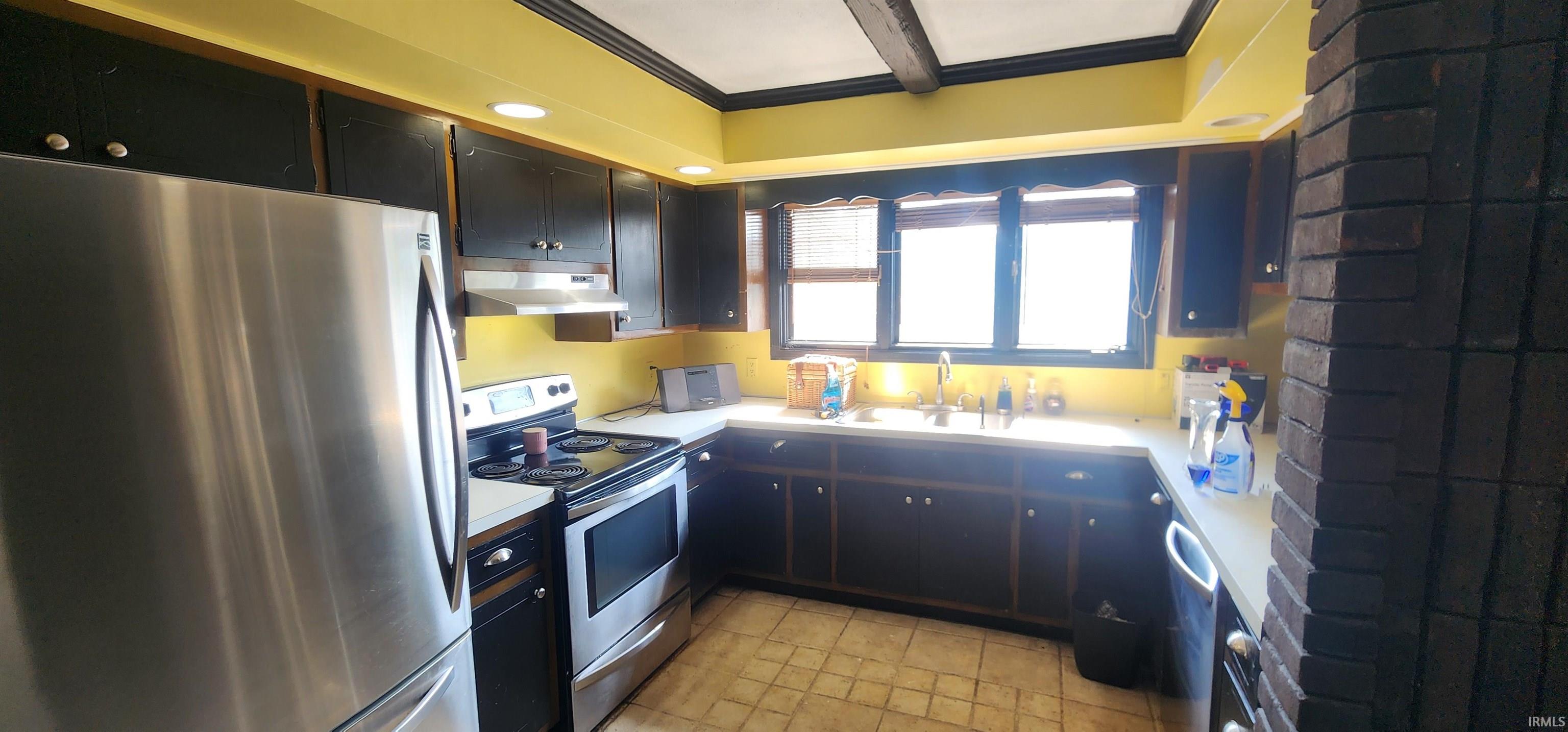 Photo 6 of 5002 Canterbury Drive