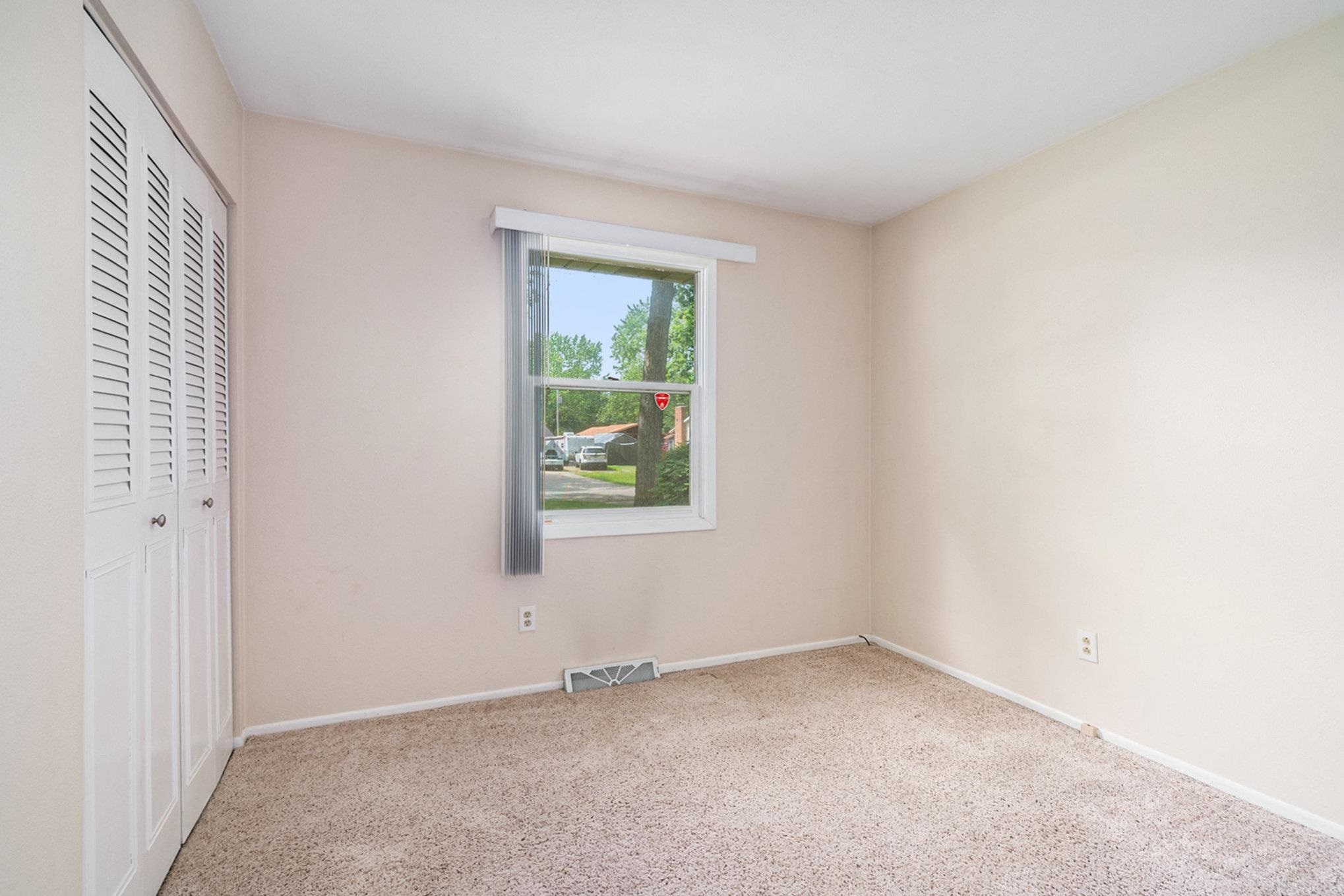 Photo 17 of 18363 Sheffield Lane