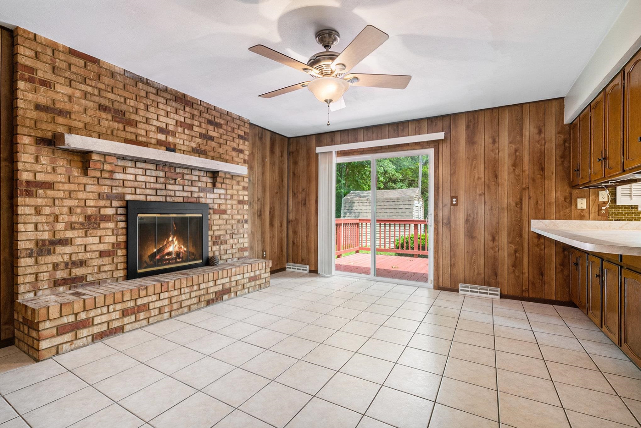 Photo 7 of 18363 Sheffield Lane