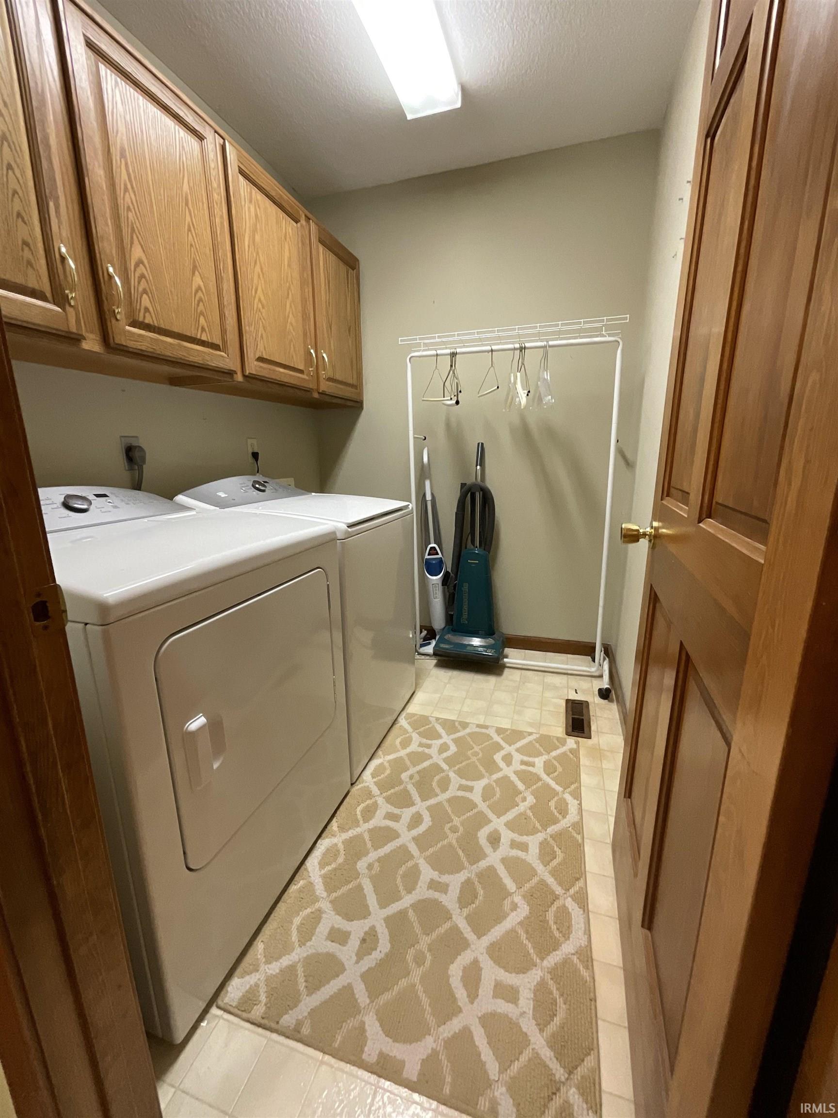 Photo 12 of 404 Ridge Court