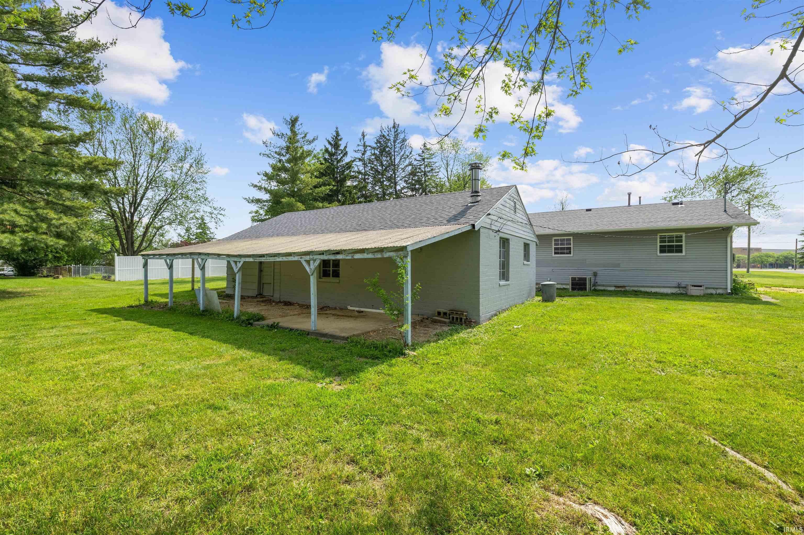 Photo 9 of 9129 Winchester Road