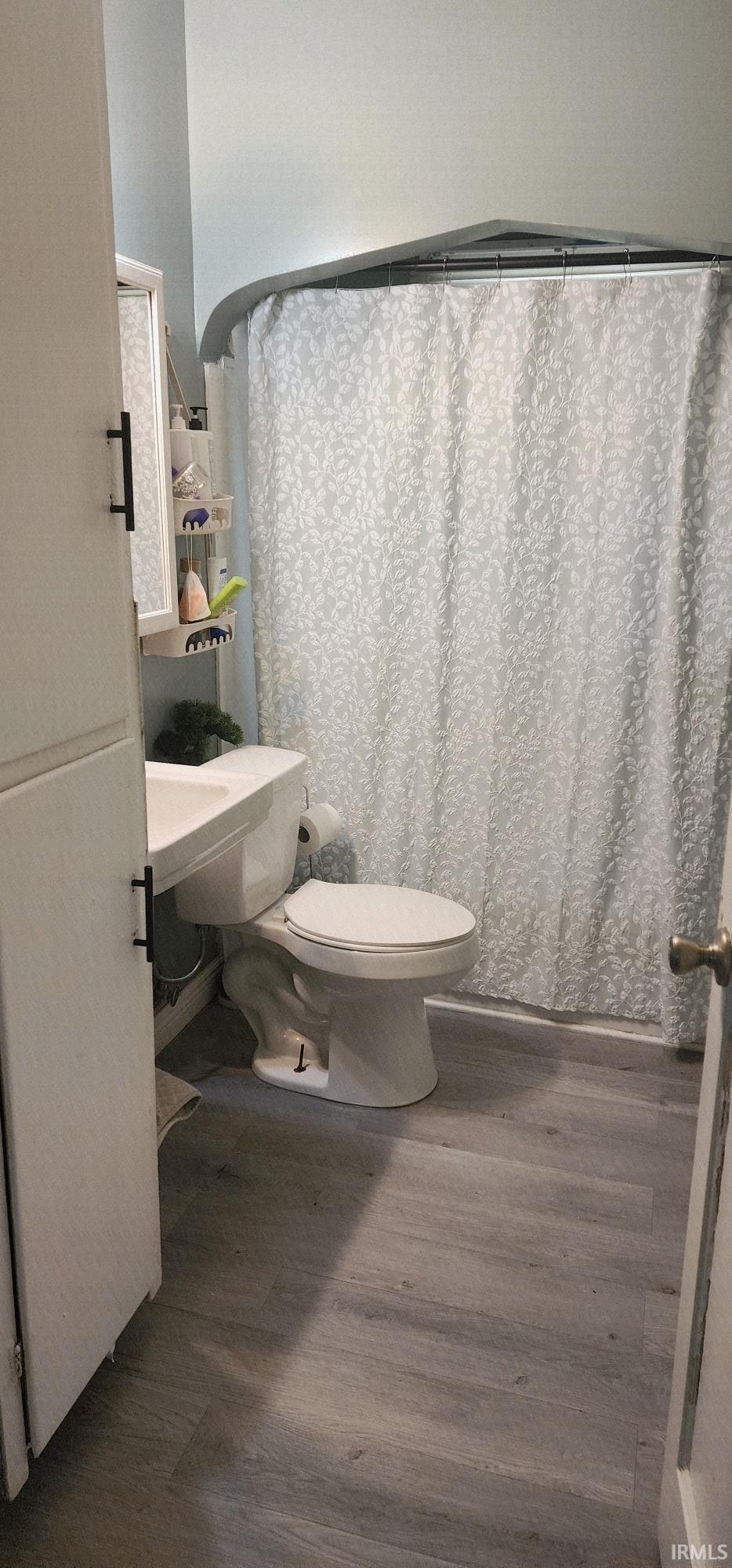 Photo 6 of 3213 Robinwood Drive