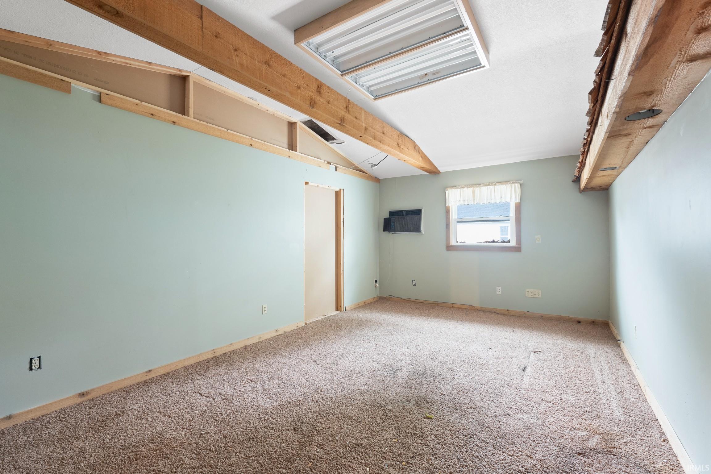 Photo 32 of 415 N Washington Street