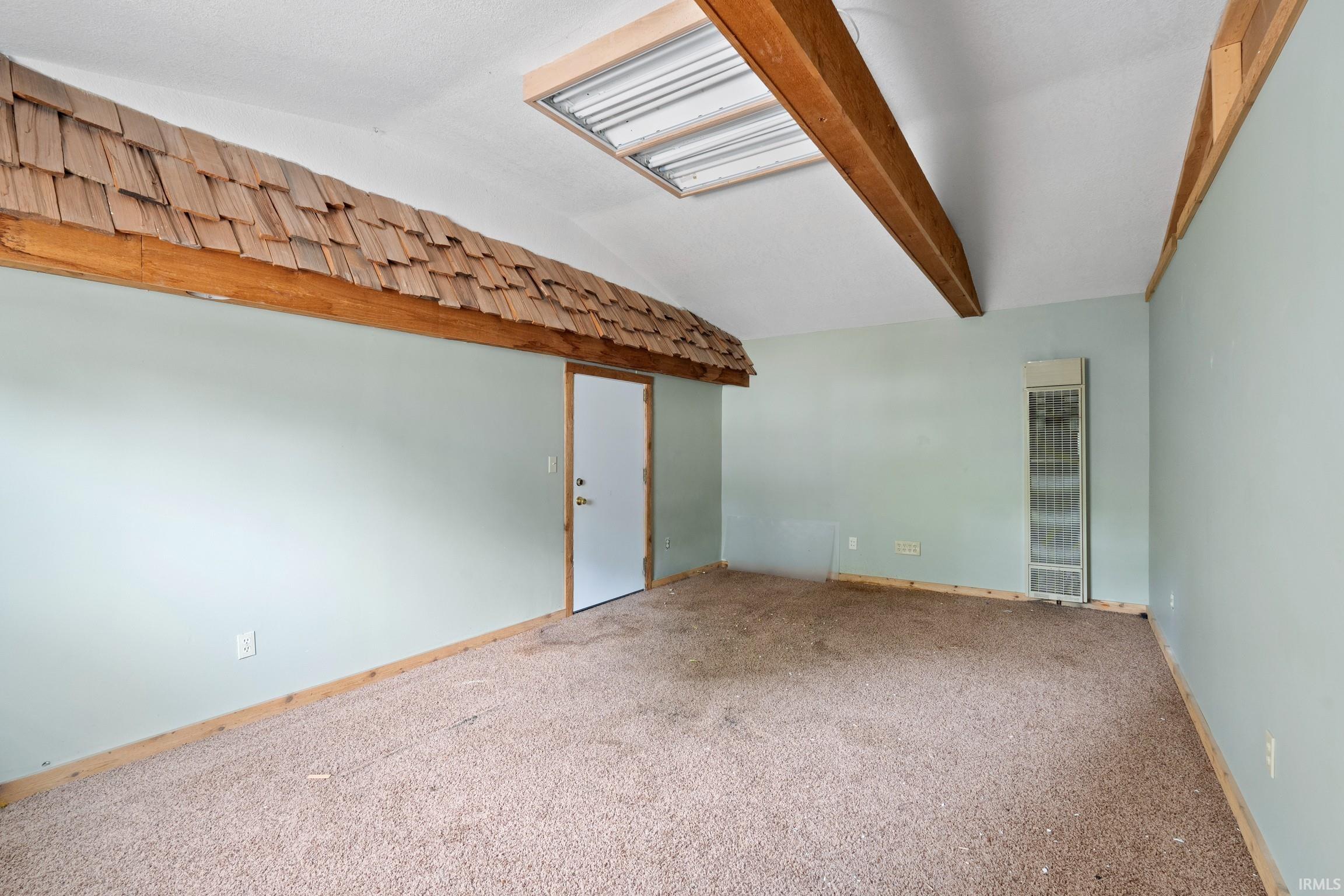 Photo 33 of 415 N Washington Street