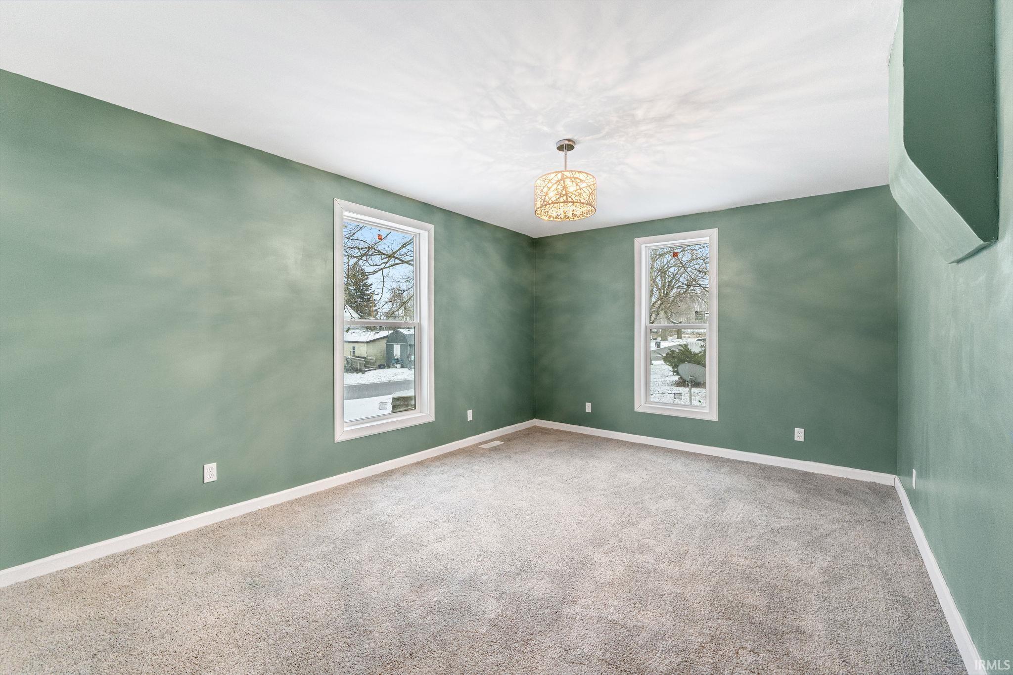 Homes for sale in Albion, IN | 313 S Oak St, Albion, IN 46701 | MLS# 202521834