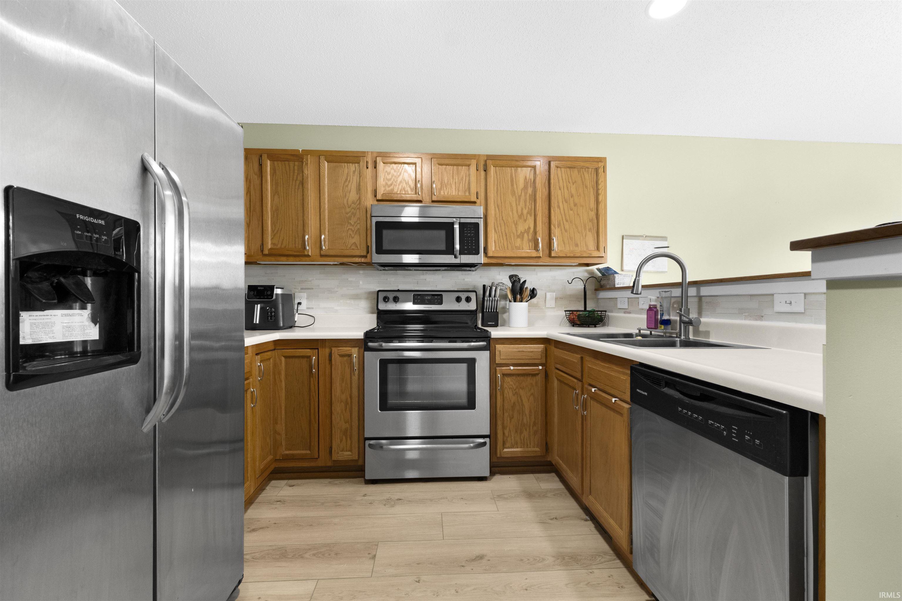 Photo 6 of 9837 La Mesa Drive