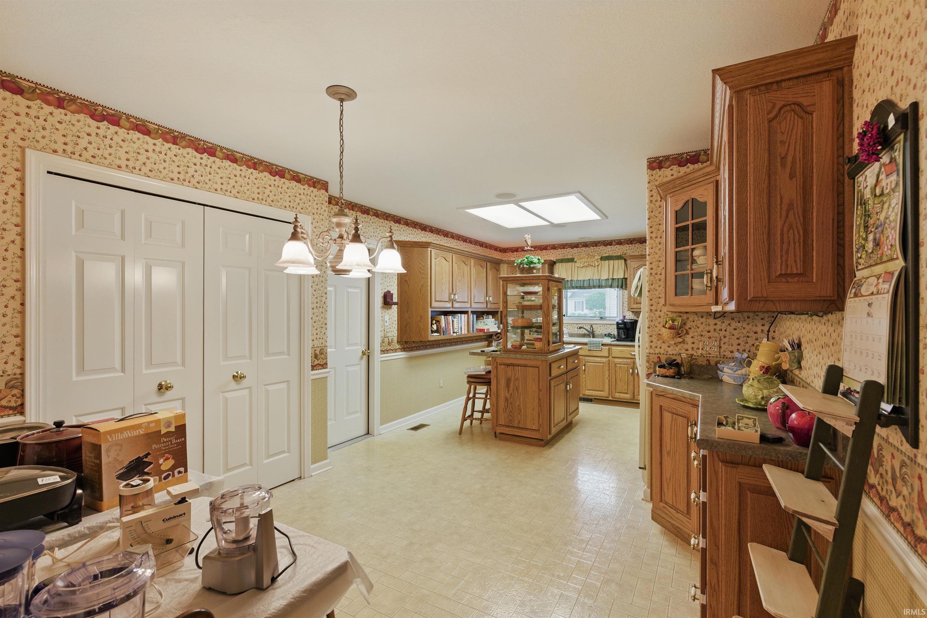 Photo 8 of 2516 Loganberry Cove