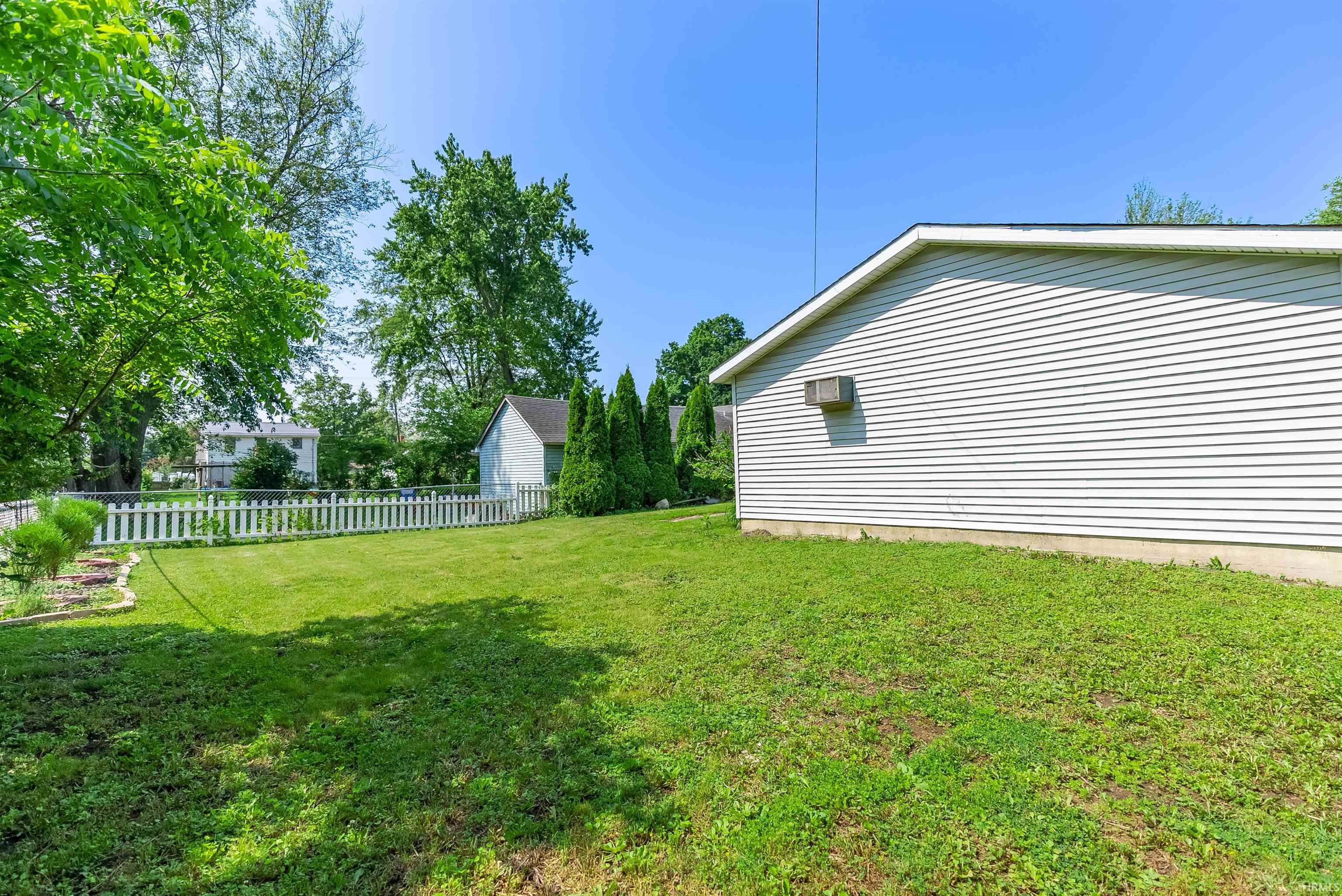 Property Photo 25