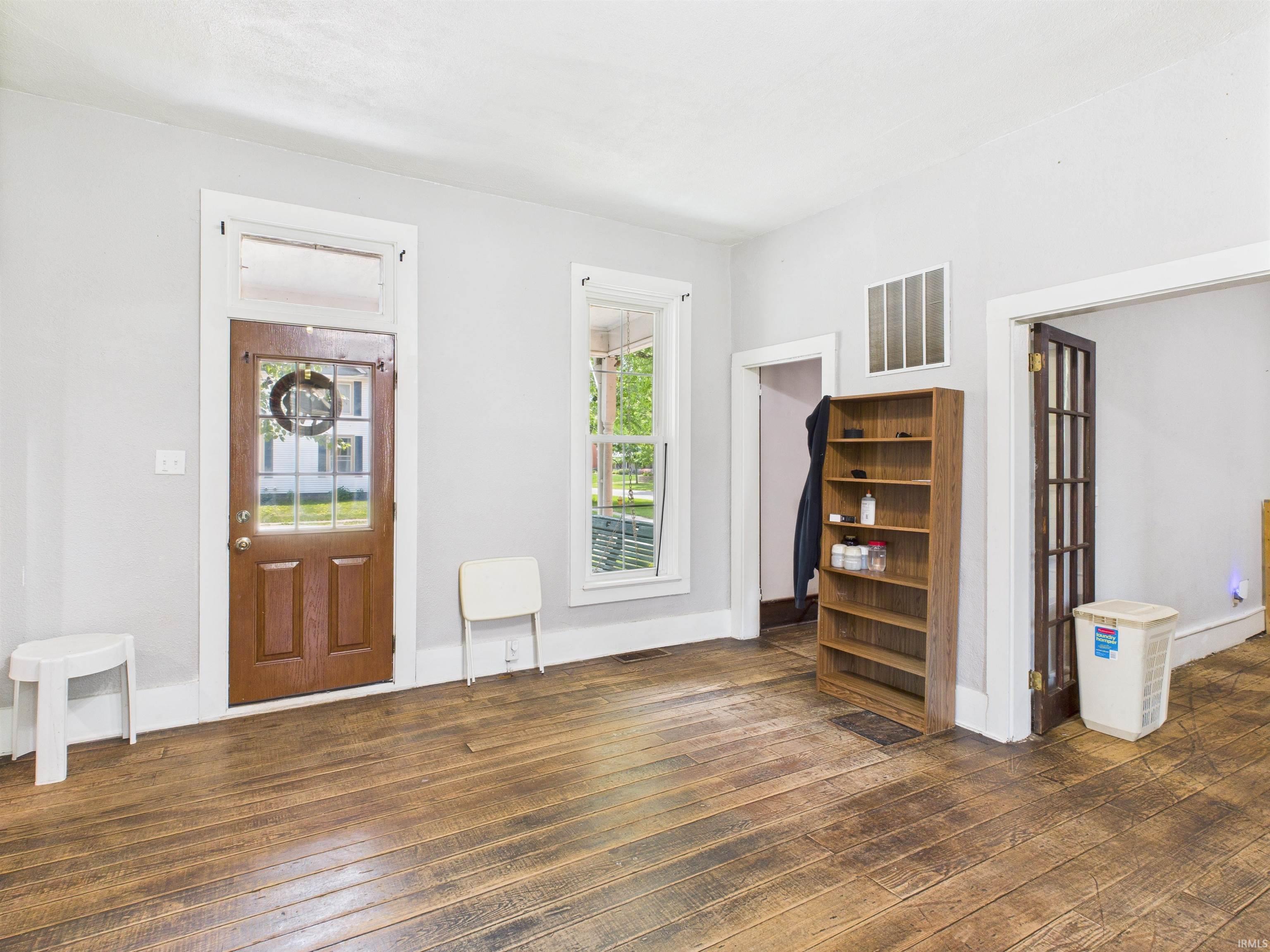 Photo 9 of 601 N Mill Street