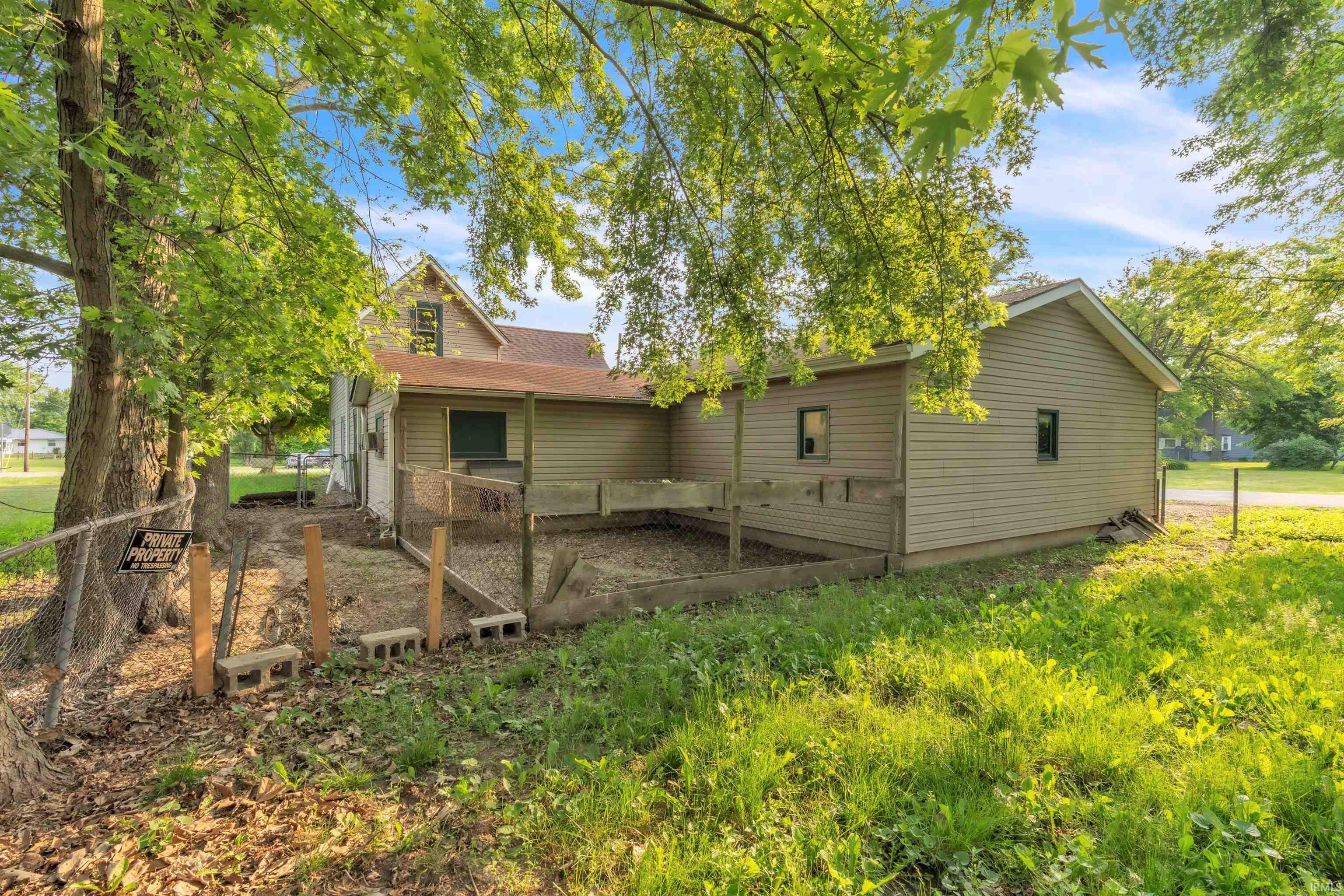 Homes for sale in Montpelier, IN | 603 W Monroe St, Montpelier, IN 47359 | MLS# 202521902