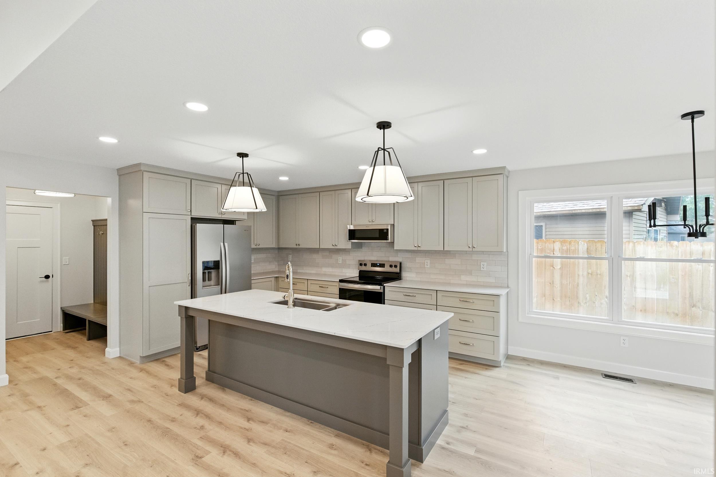 Photo 7 of 3414 Country Park Lane