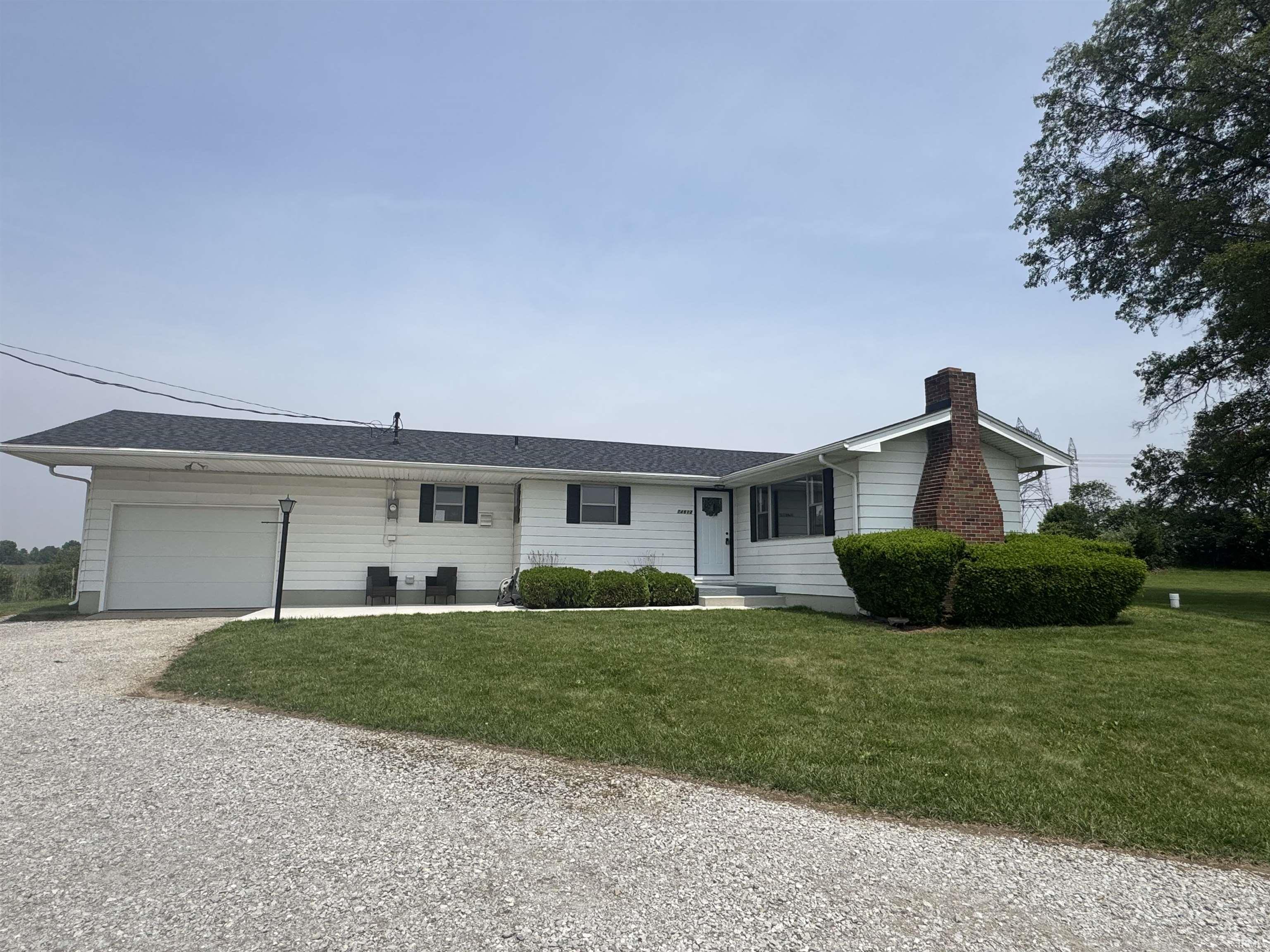 Photo 3 of 14612 Lower Huntington Road