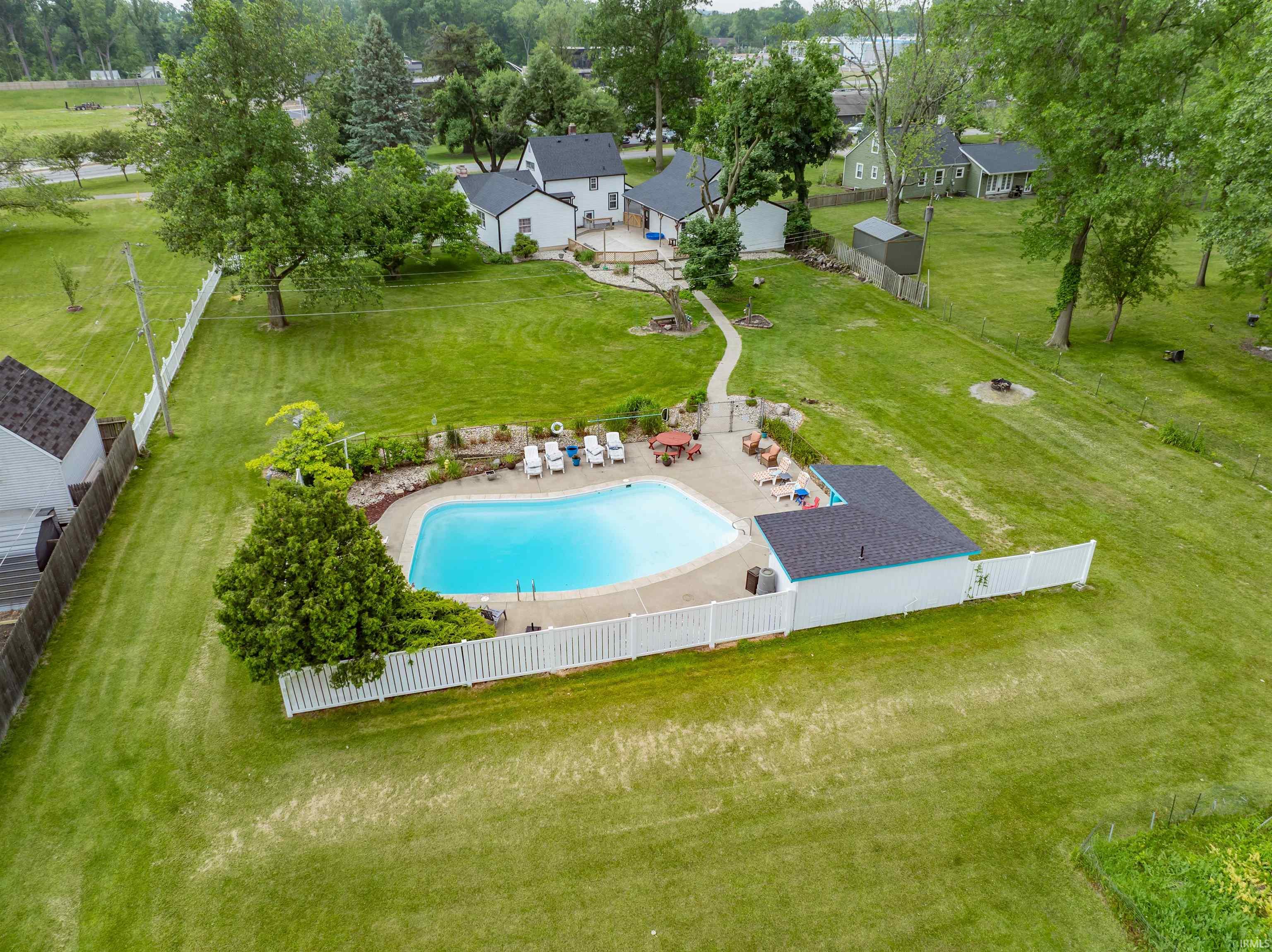 Photo 3 of 4920 North Bend Drive