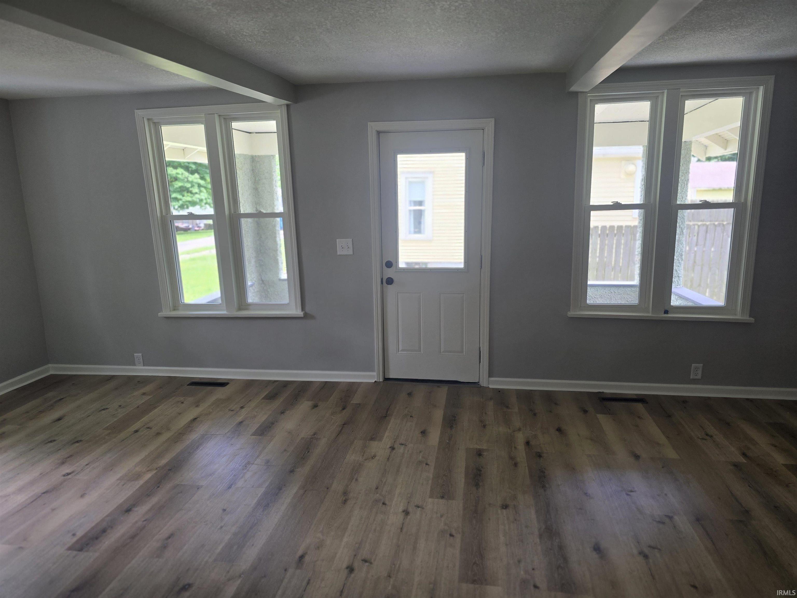 Photo 6 of 216 Carlin Street