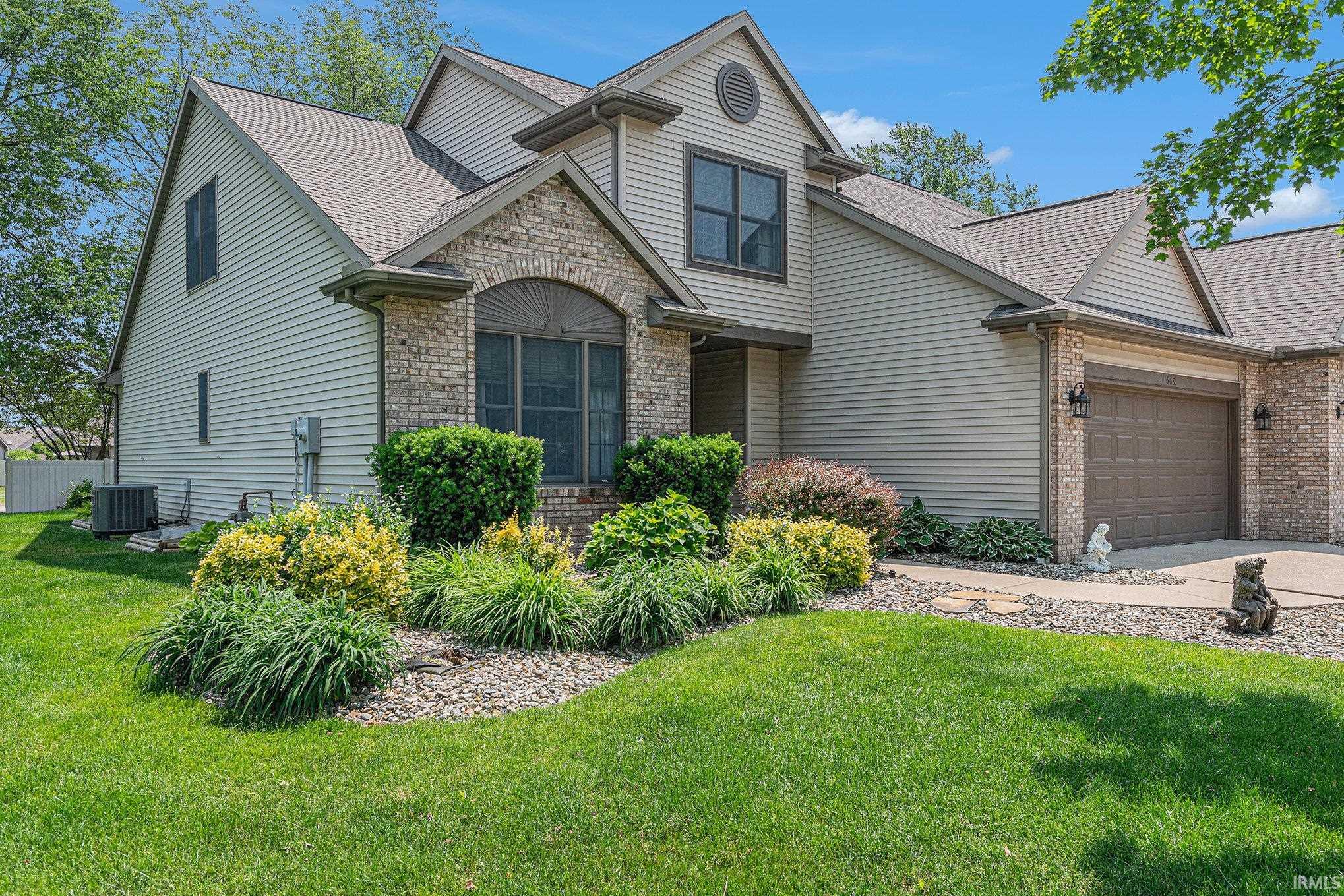 Photo 2 of 1668 Brookstone Court