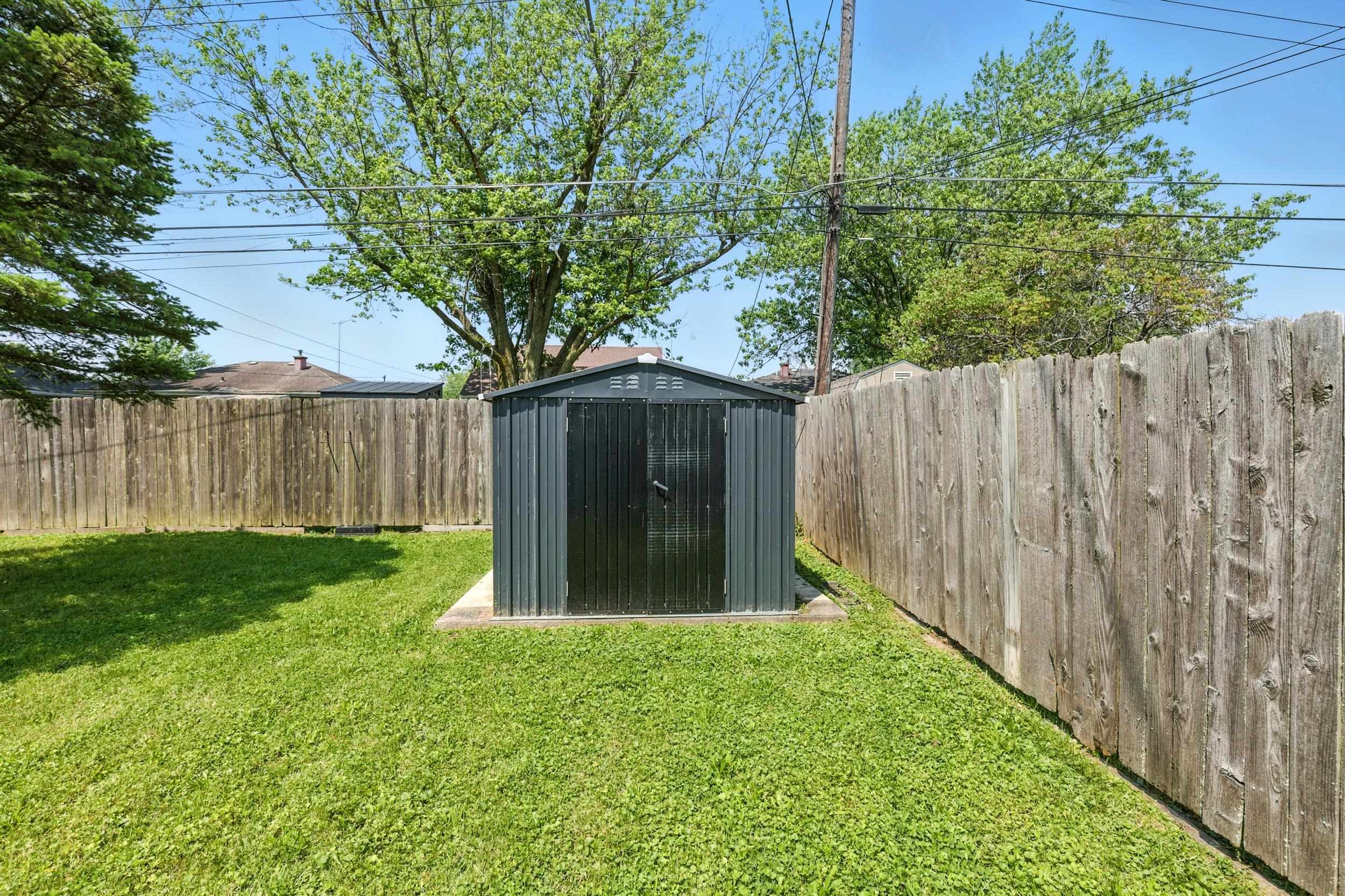 Photo 20 of 2419 WHITE OAK Avenue