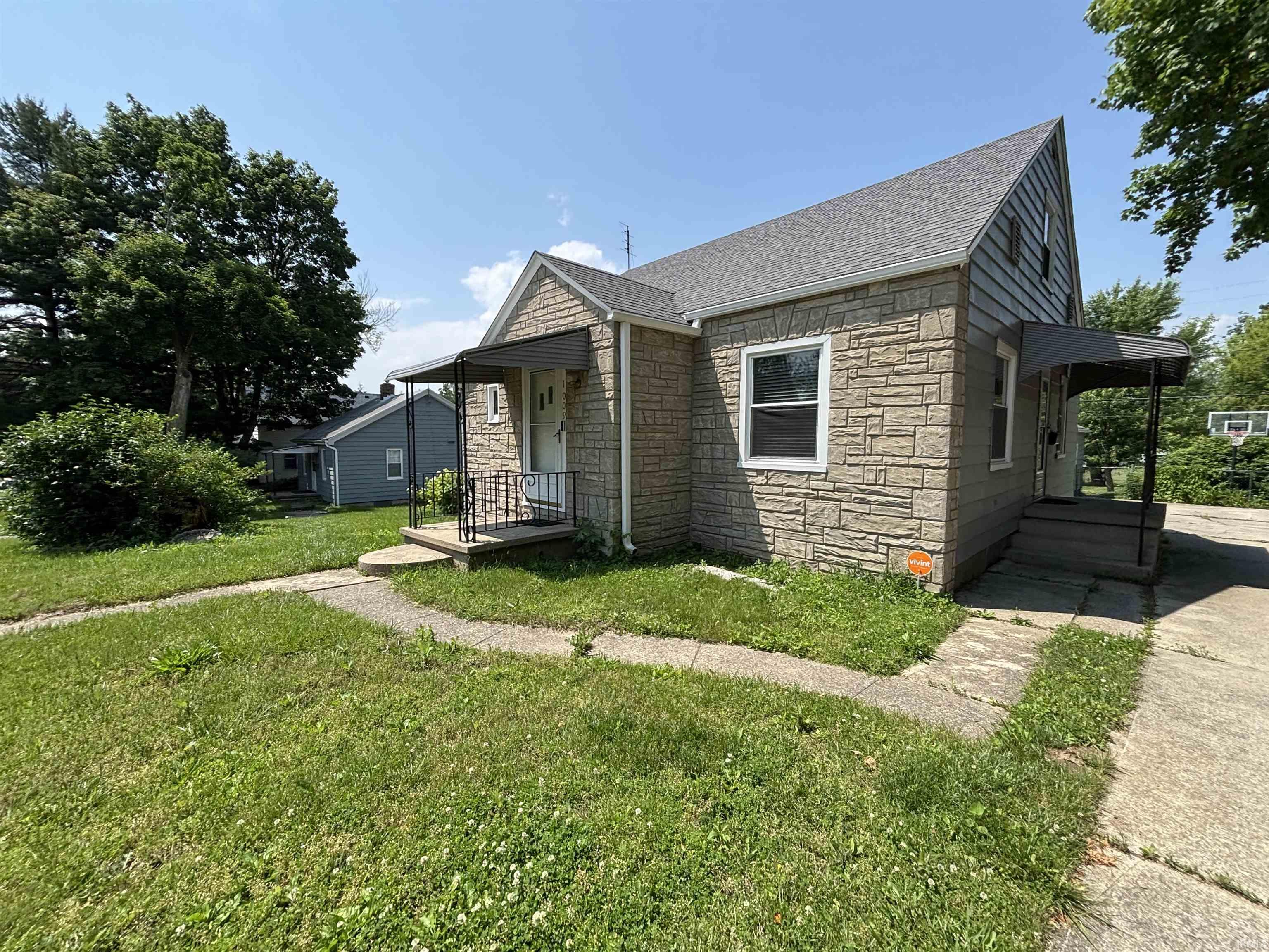Photo 1 of 1009 Kenwood Avenue