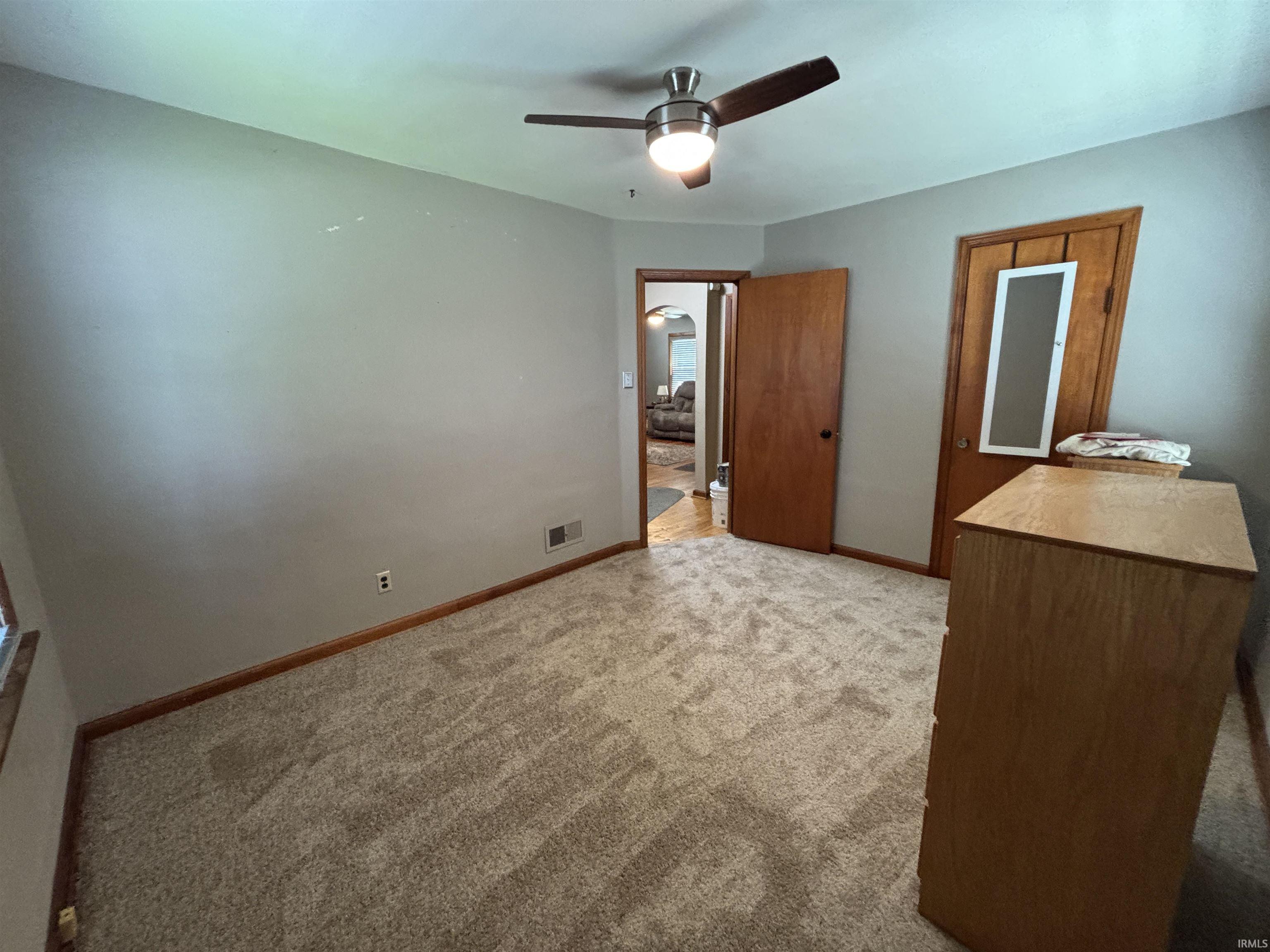 Photo 11 of 1009 Kenwood Avenue