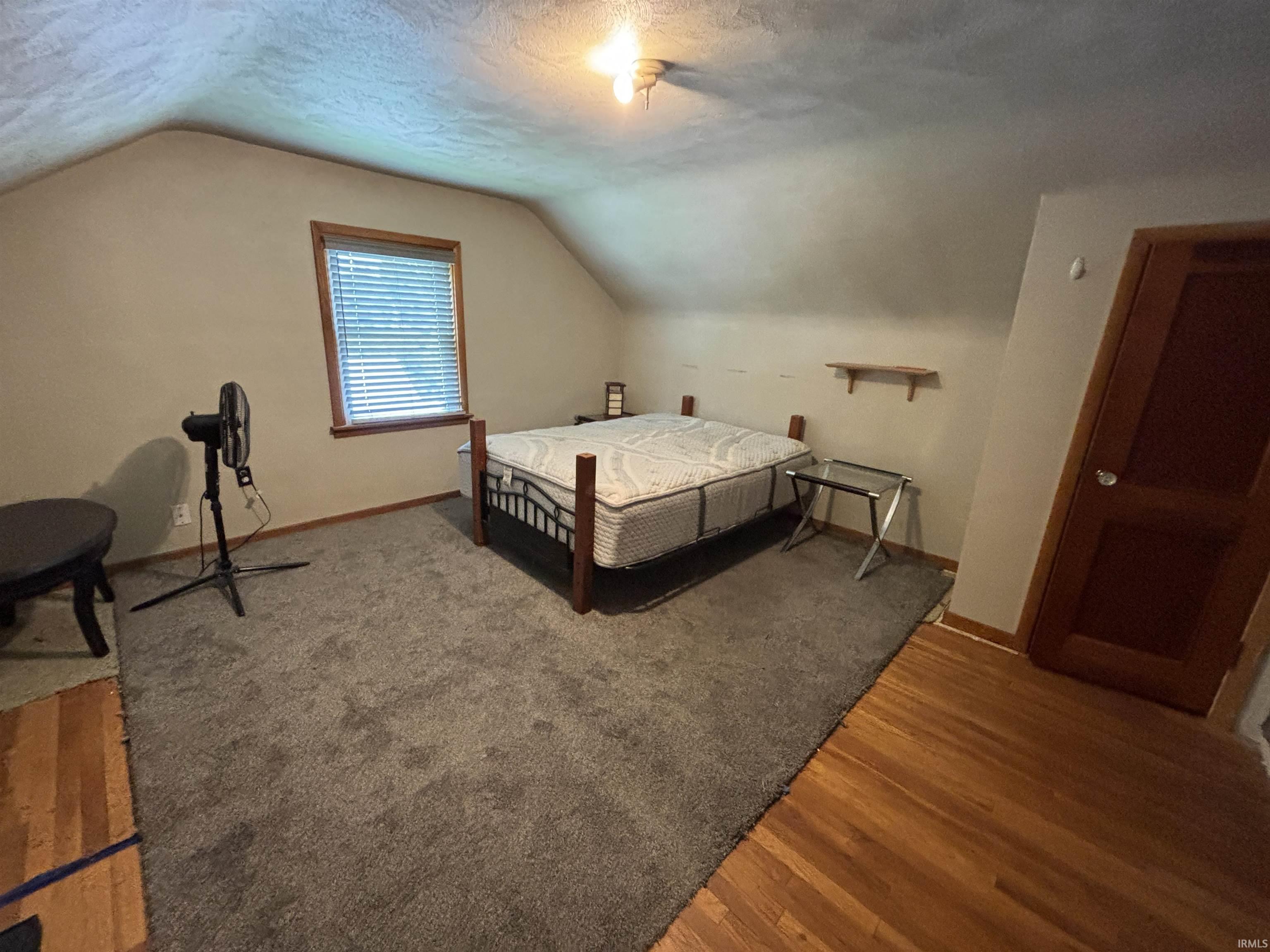 Photo 14 of 1009 Kenwood Avenue
