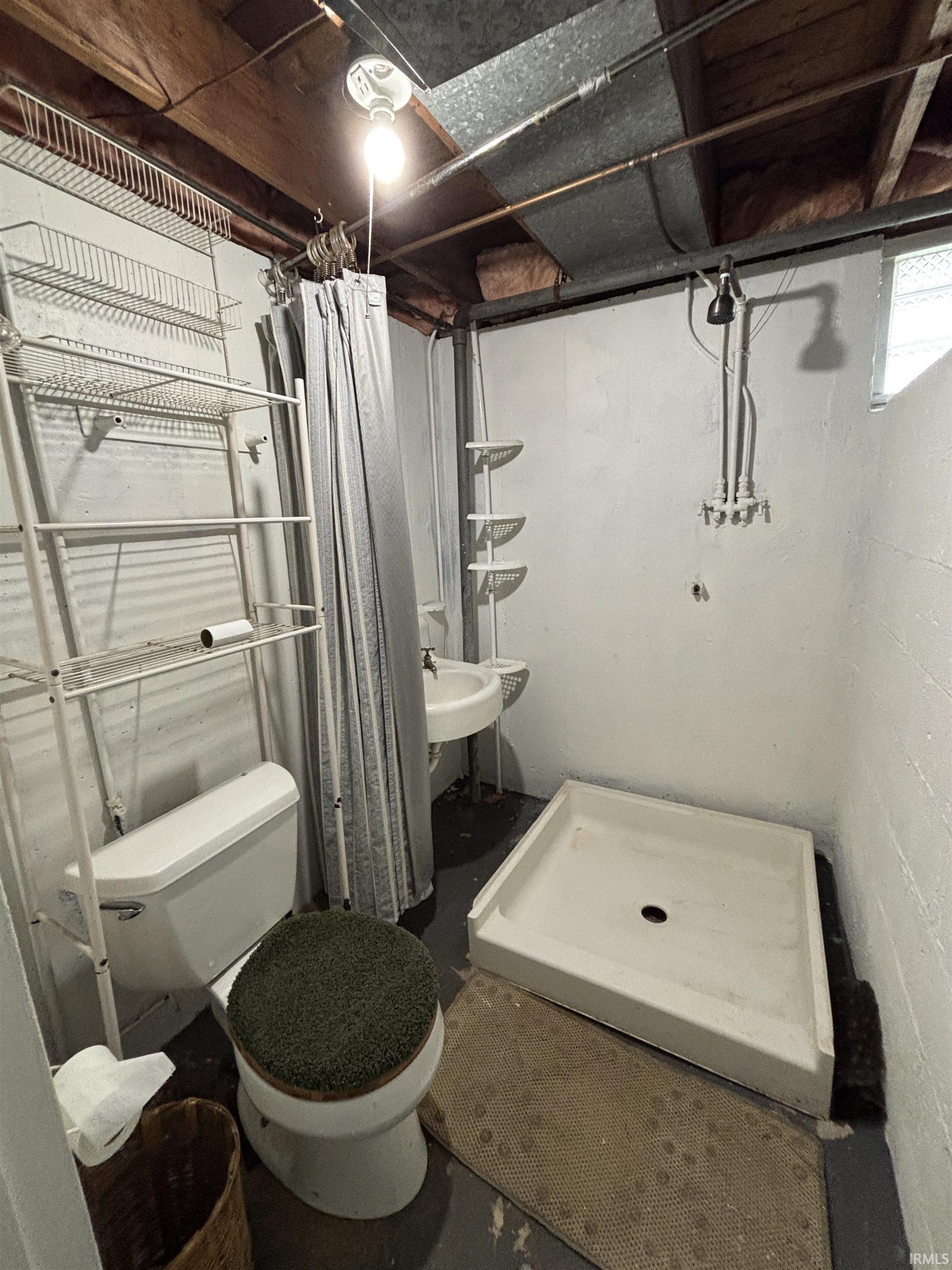 Photo 19 of 1009 Kenwood Avenue