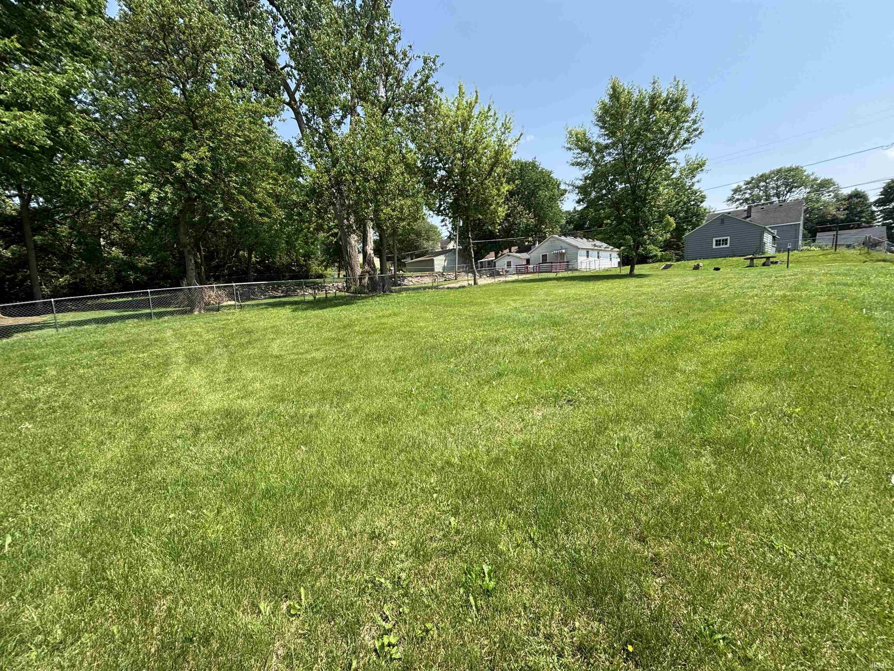 Photo 22 of 1009 Kenwood Avenue