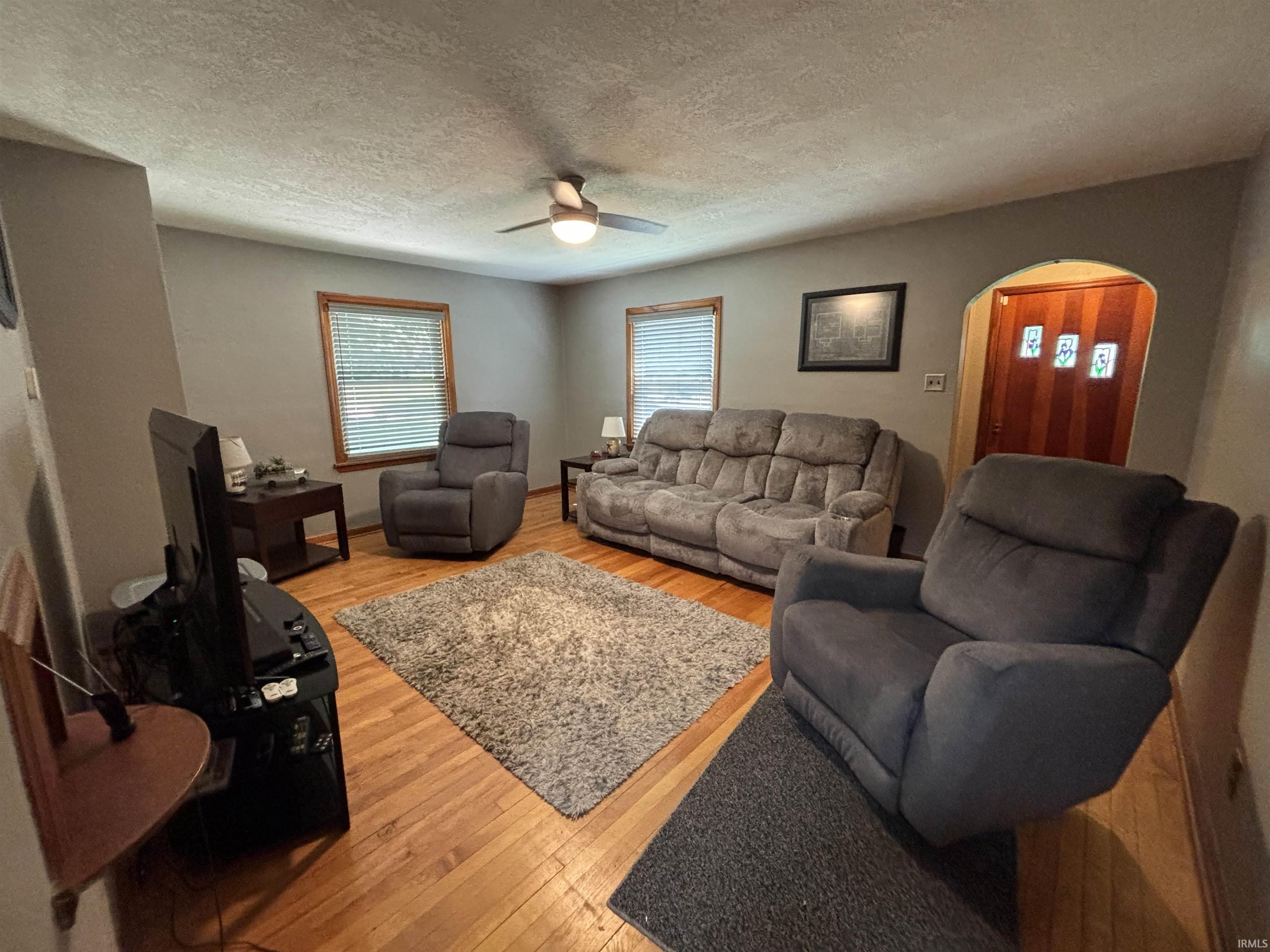 Photo 5 of 1009 Kenwood Avenue