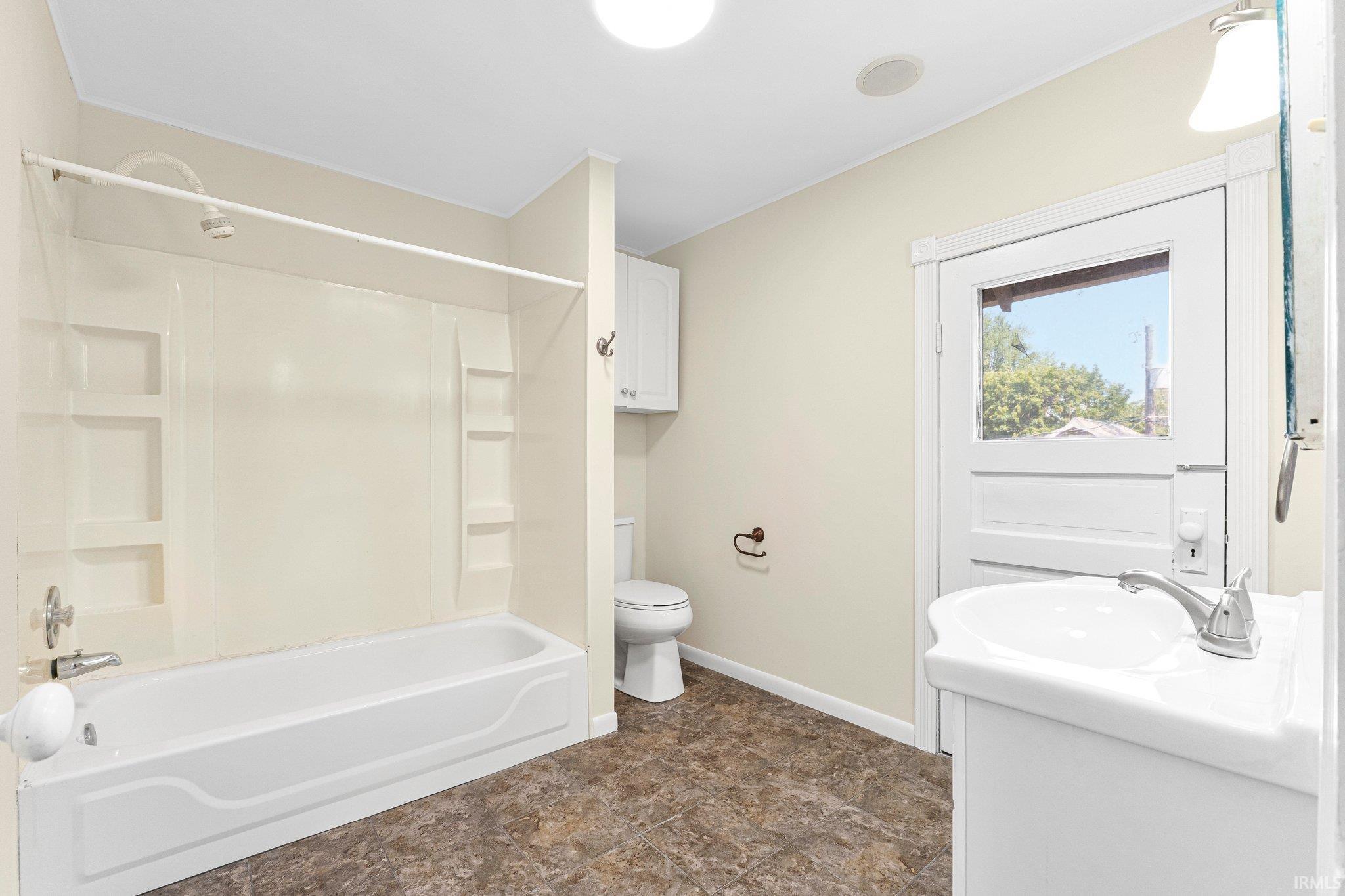 Photo 15 of 1006 Illsley Drive