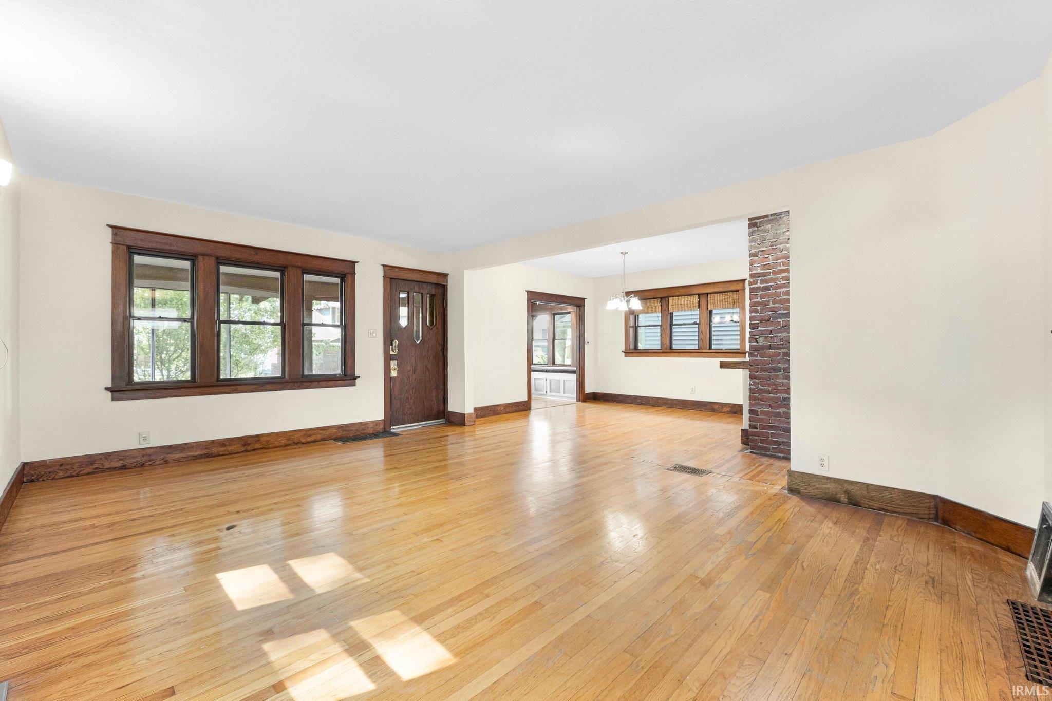 Photo 4 of 1006 Illsley Drive